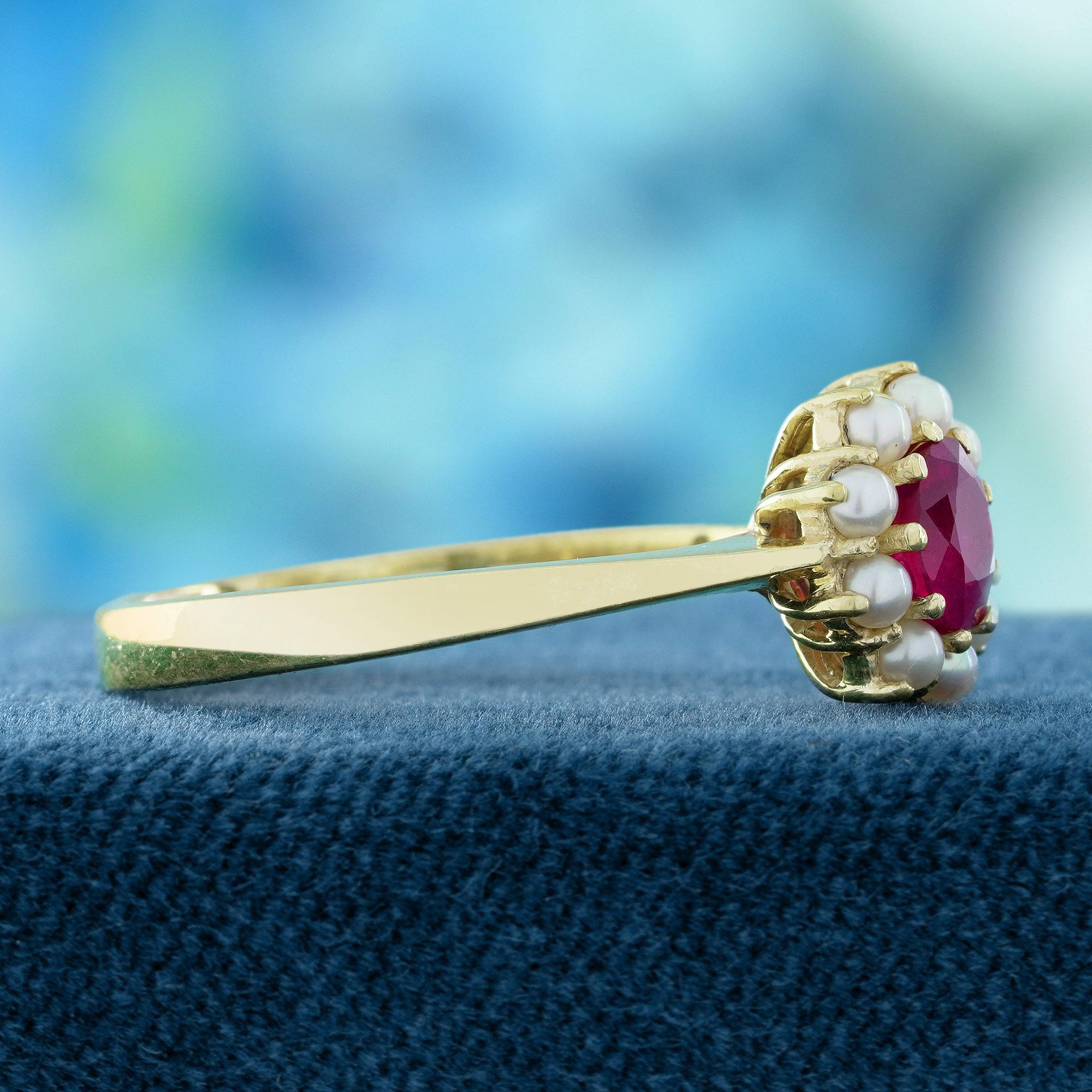 Anillo Floral Estilo Vintage de Rubí y Perla en Oro Amarillo Macizo de 14K Corte redondo en venta