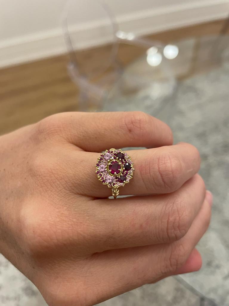 For Sale:  Ruby and Pink Sapphire Flower Ring in 18ct Yellow Gold 11