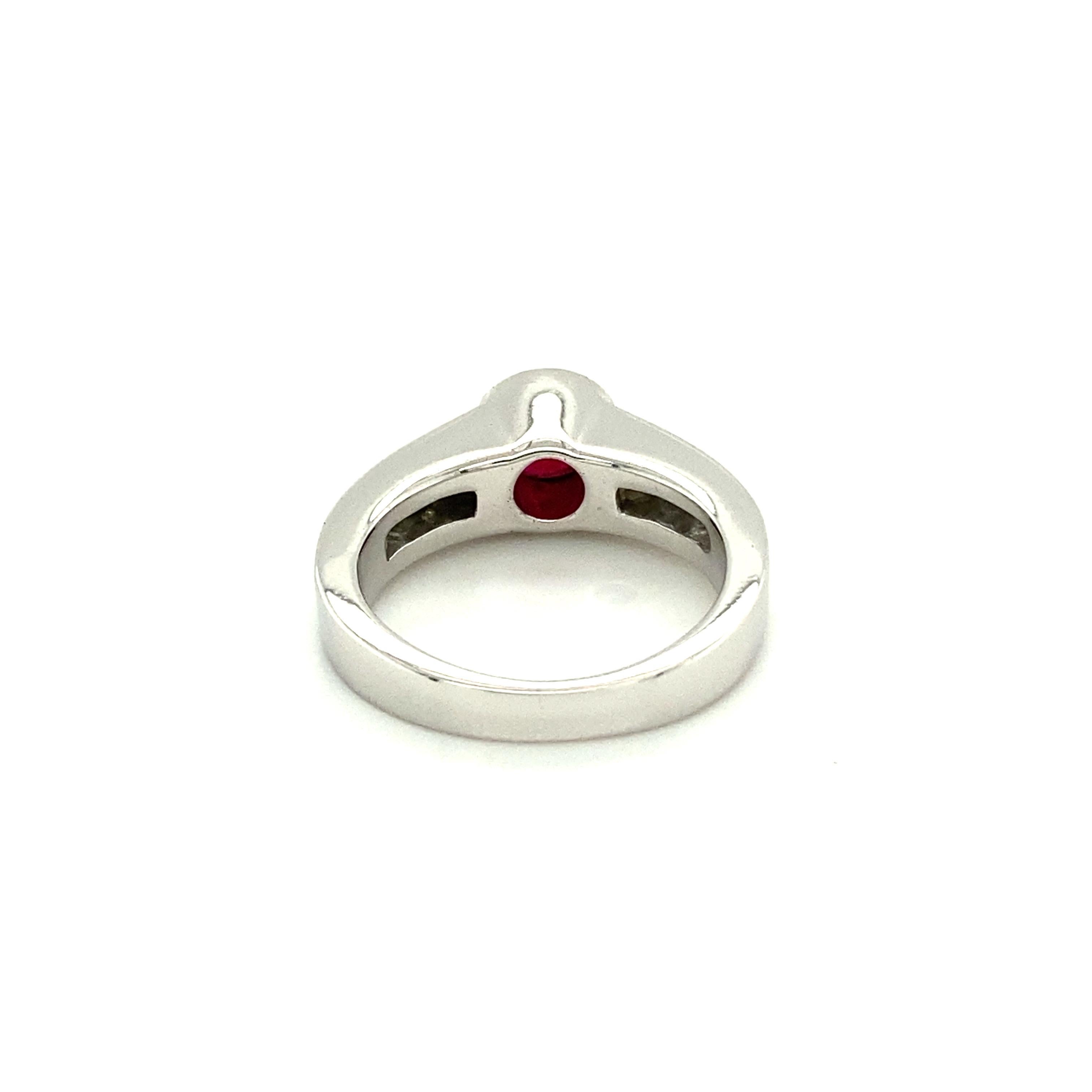 Ruby and Princess-Cut Diamond Ring in 18 Karat White Gold For Sale 9