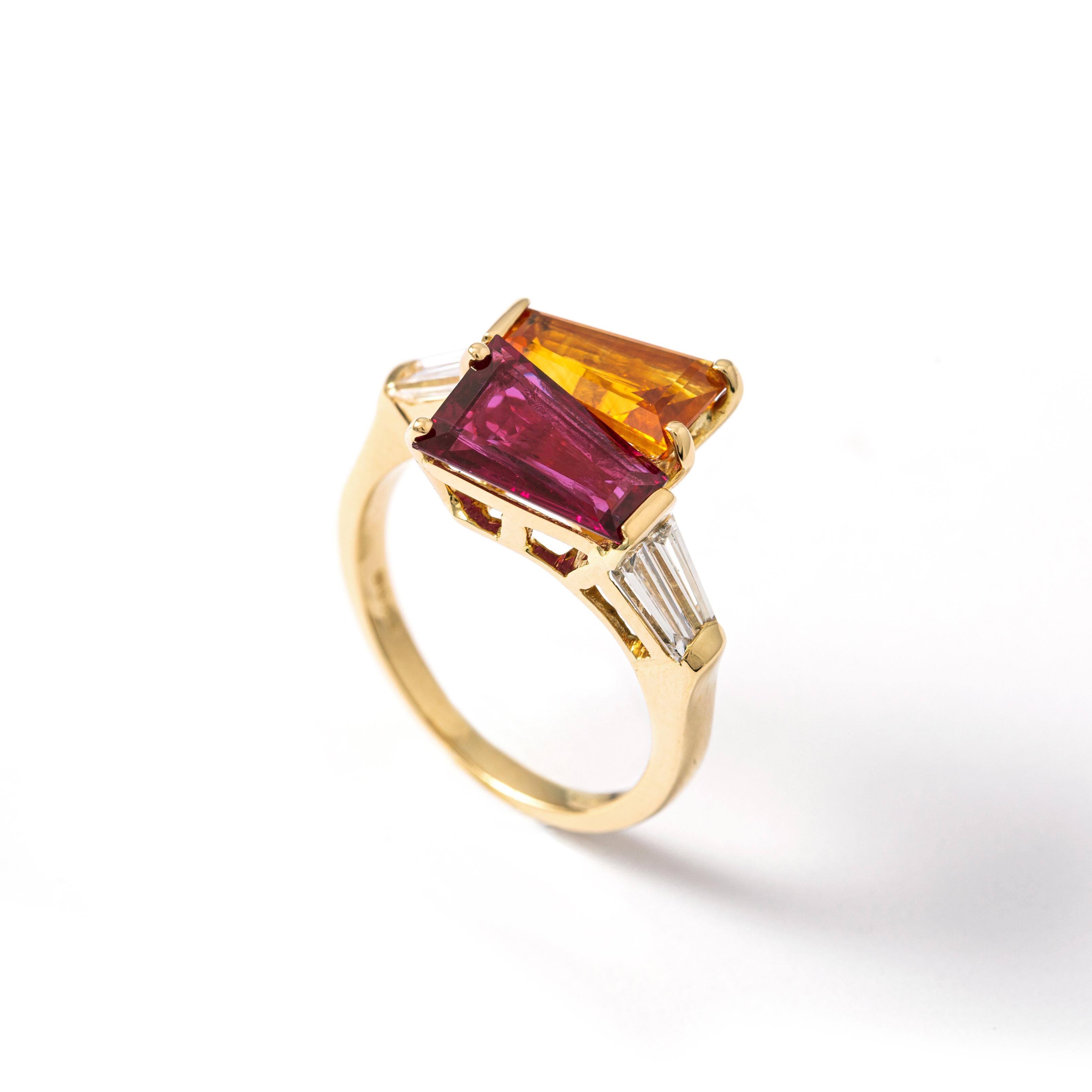 Anello di diamanti con rubino e zaffiro in vendita 2