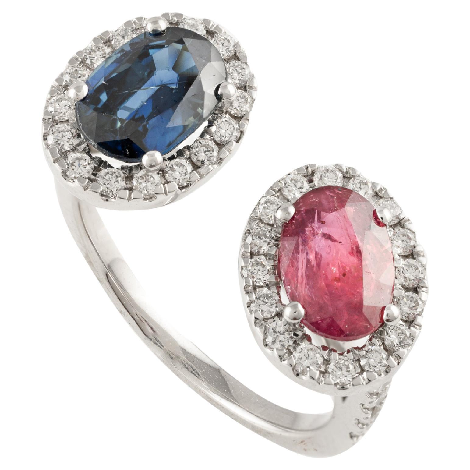Toi et Moi Ring, zertifizierter Diamant, Rubin und blauer Saphir, 18 Karat massives Weißgold