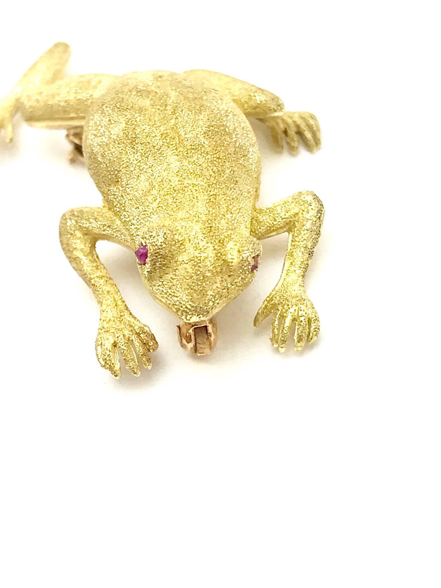 Rose Cut Ruby and Textured Yellow Gold Frog Brooch