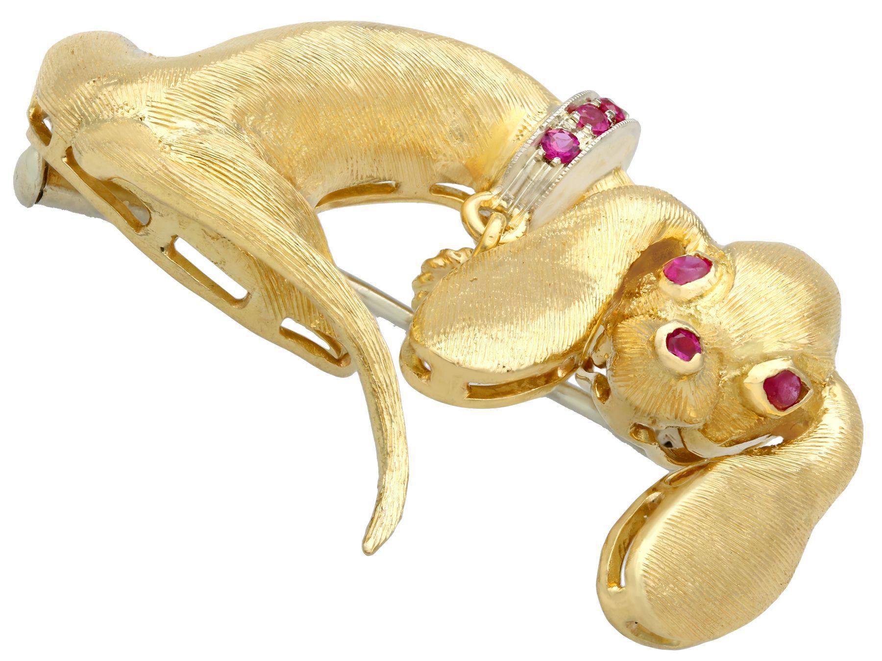 Ruby and Yellow Gold Dachshund Brooch In Excellent Condition In Jesmond, Newcastle Upon Tyne