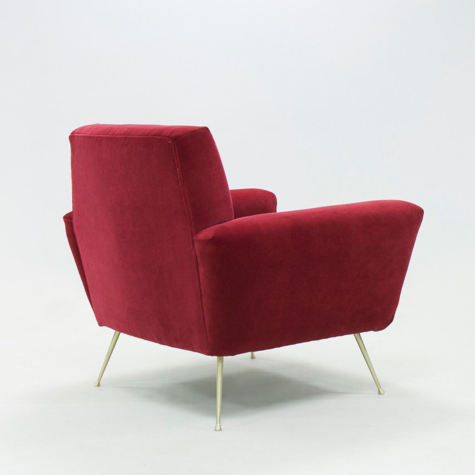 Ruby Armchair with Ruby Velvet Fabric In New Condition For Sale In Paris, FR
