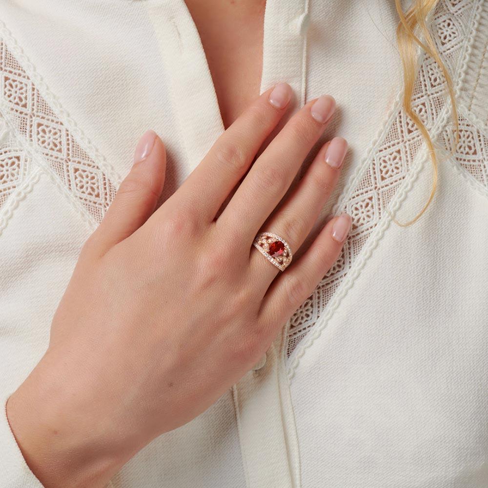 in vendita:  Anello in oro rosa 18k con rubino di medie dimensioni 3