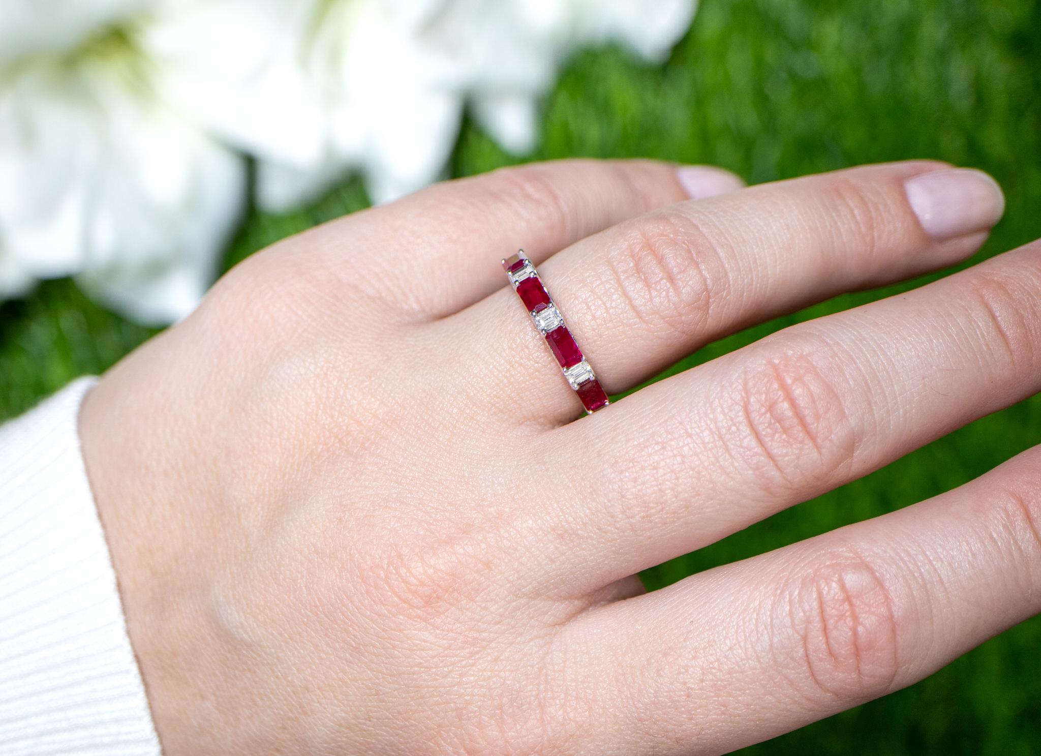 Contemporary Ruby Band Ring With Diamonds 1.30 Carats 18K Gold For Sale
