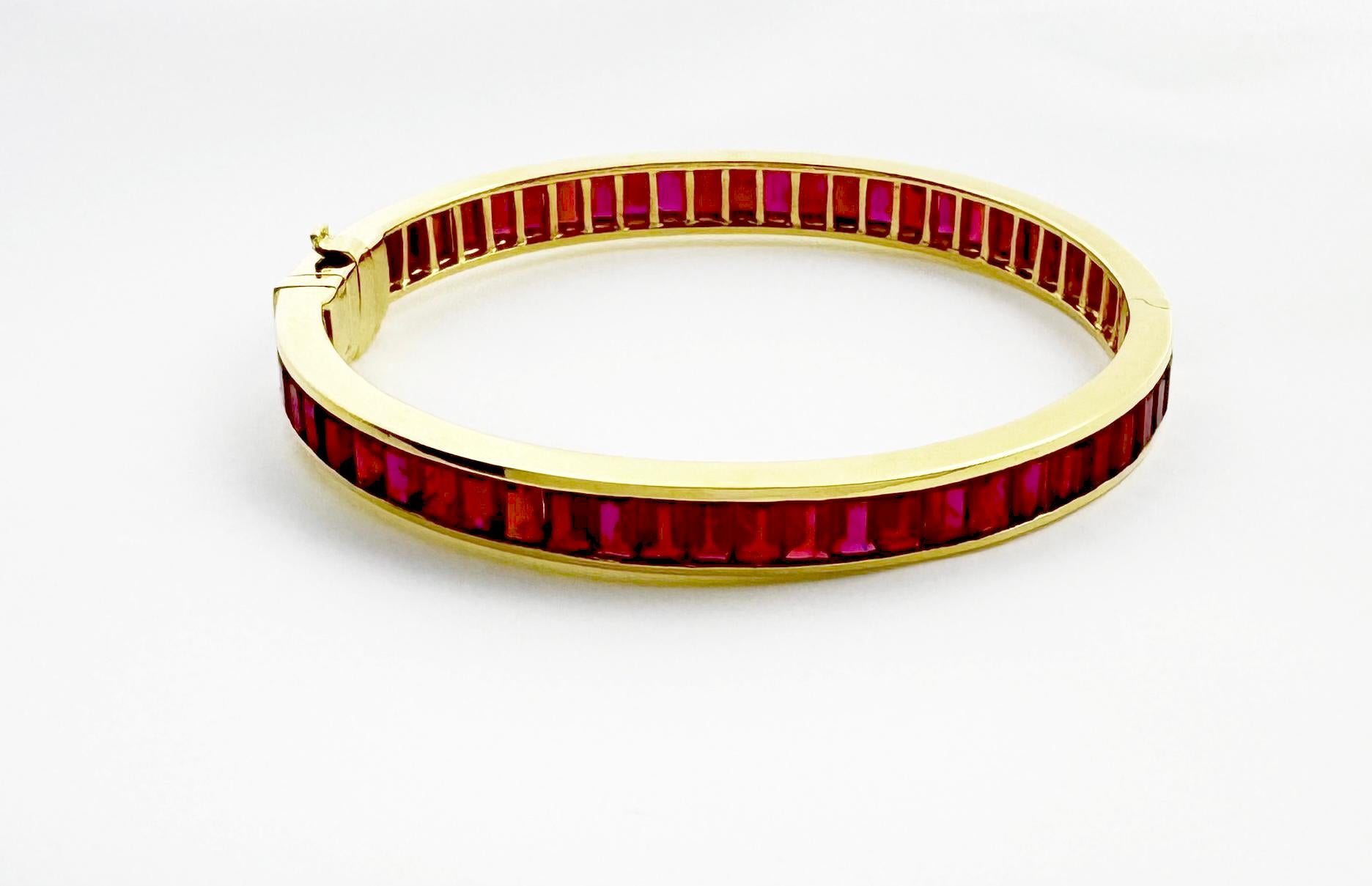 Ruby Bangle set in 18K Gold Settings For Sale 1