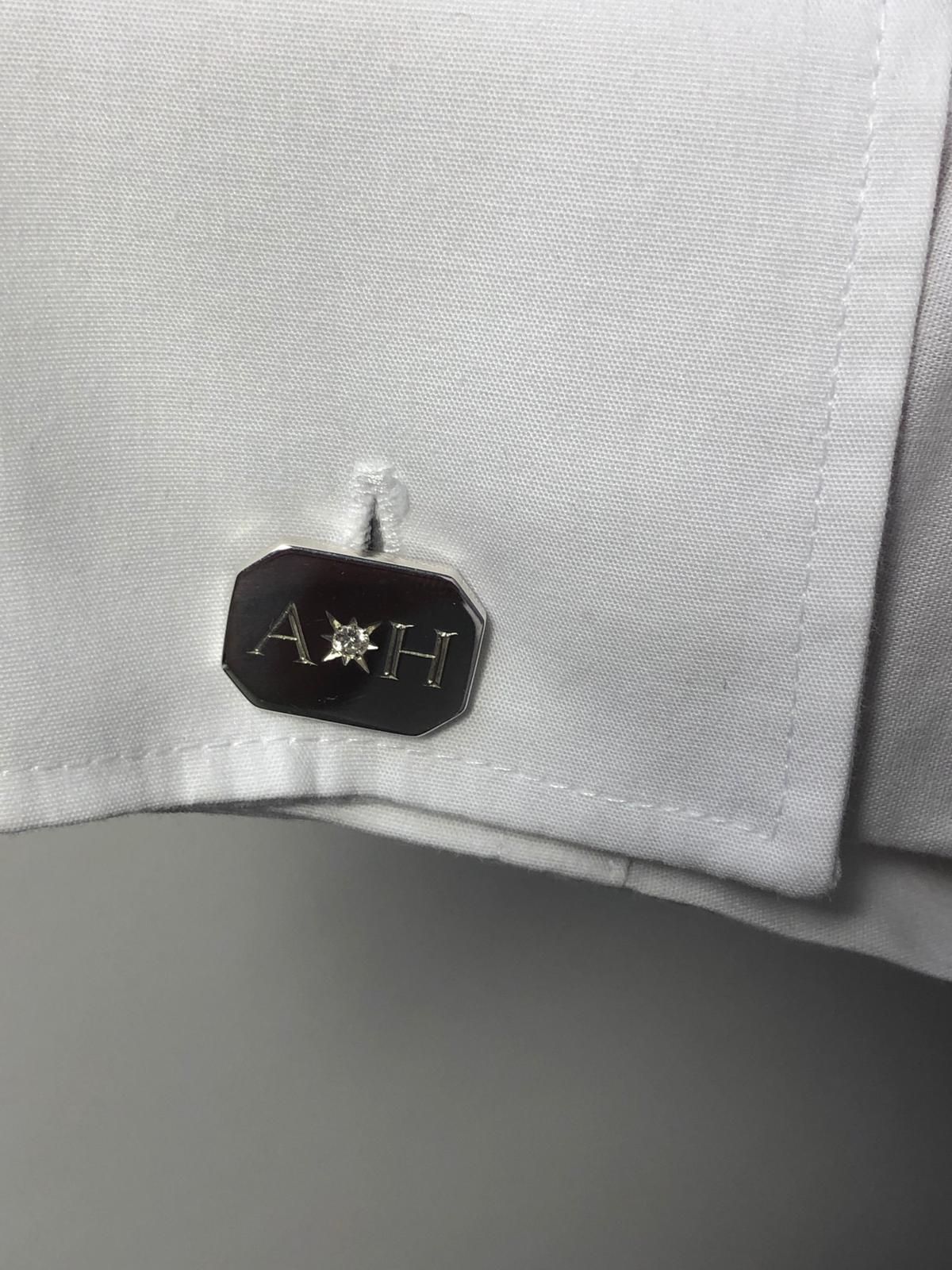 Ruby Bespoke Sterling Silver Rectangular Engraved Modern Classic Cufflinks im Angebot 2