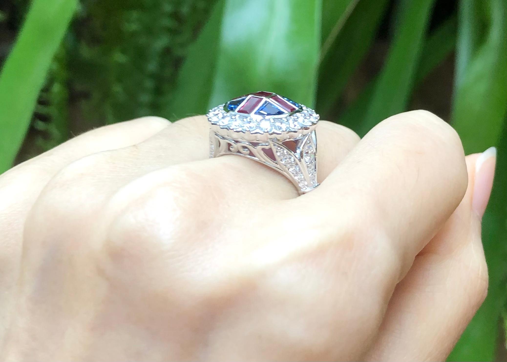 Ruby, Blue Sapphire and Diamond Ring Set in 18k White Gold Settings In New Condition For Sale In Bangkok, TH