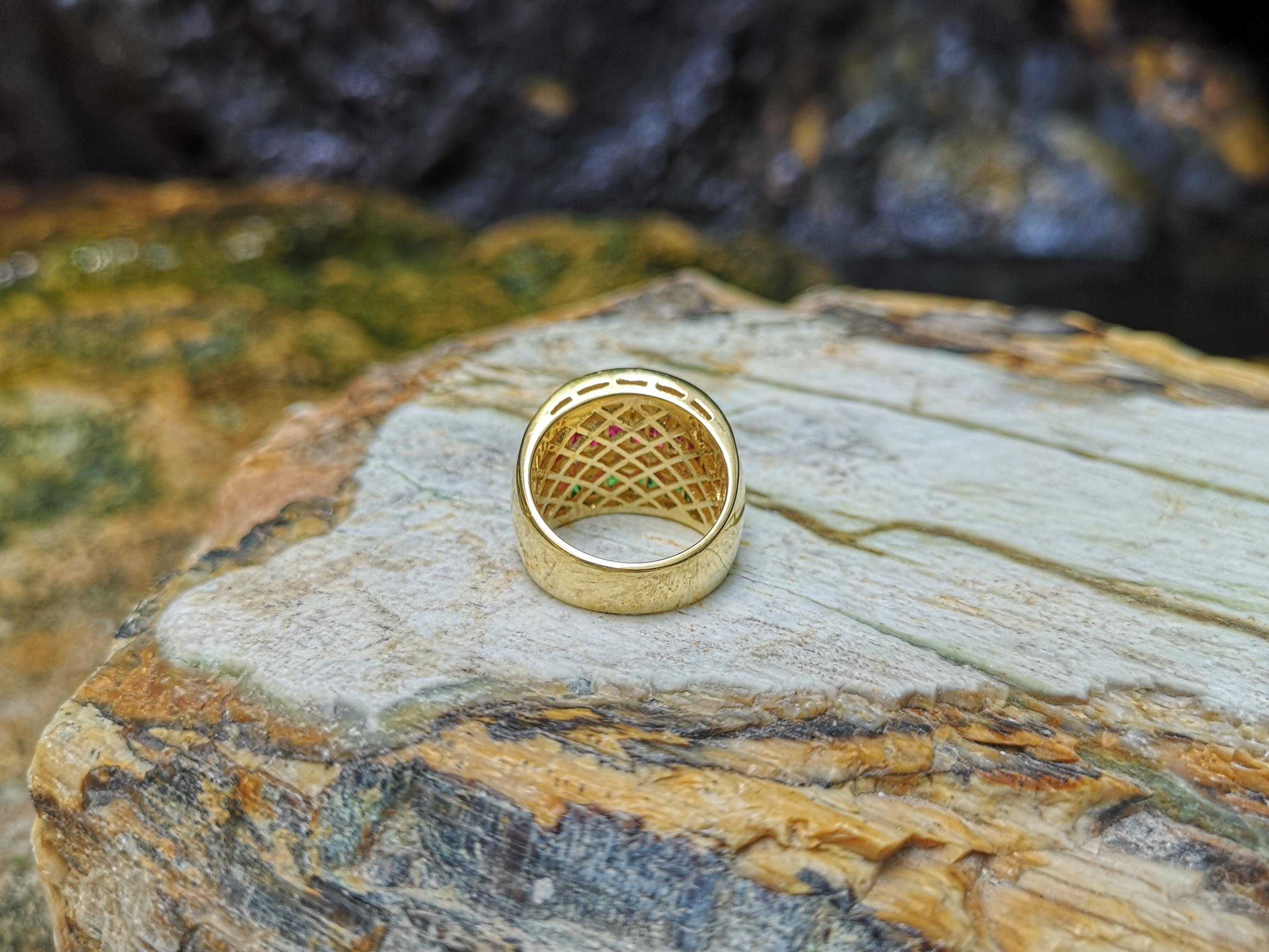 Ring mit Rubin, blauem Saphir und Tsavorit mit Diamant in 18 Karat Goldfassung im Angebot 4
