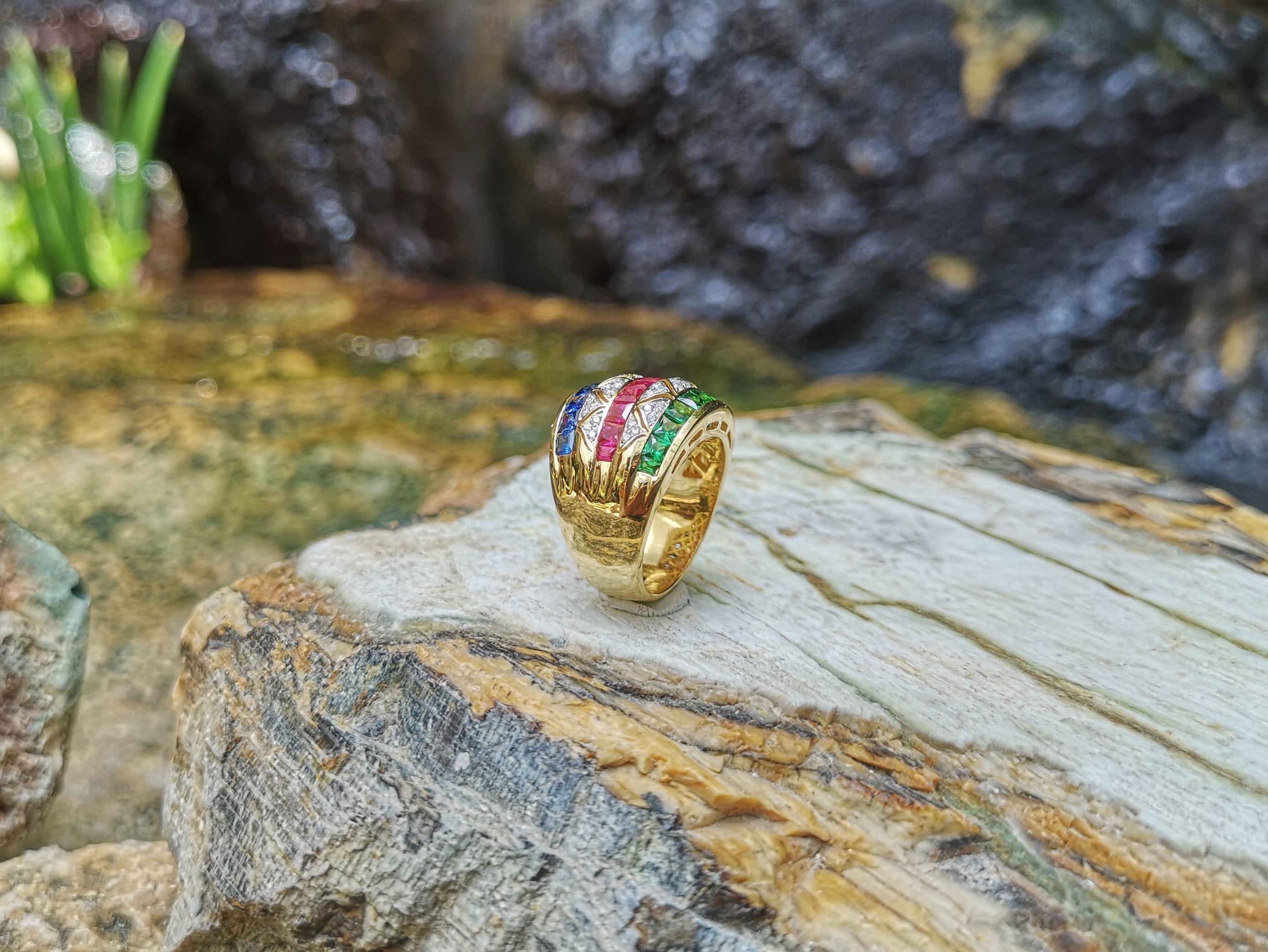 Ring mit Rubin, blauem Saphir und Tsavorit mit Diamant in 18 Karat Goldfassung im Angebot 9