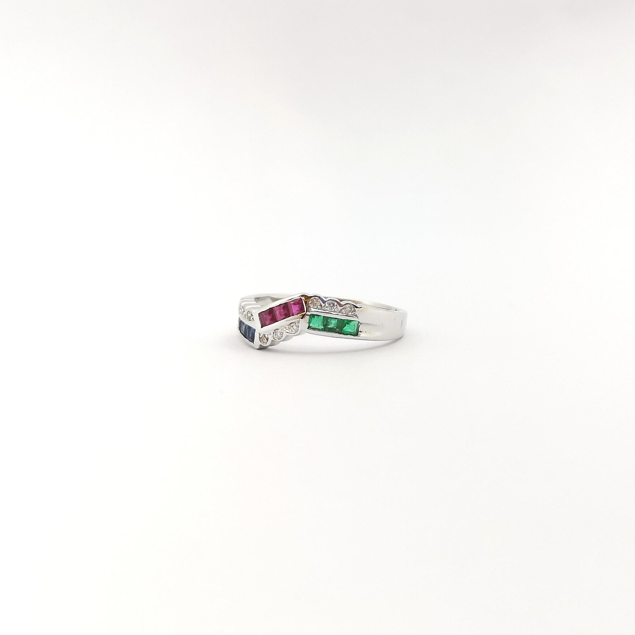 Ring mit Rubin, blauem Saphir, Smaragd und Diamant in 18 Karat Weißgold Fassungen im Angebot 5