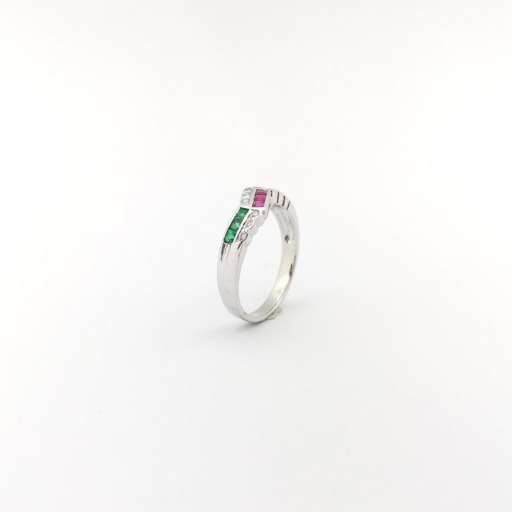 Ruby, Blue Sapphire, Emerald and Diamond Ring set in 18K White Gold Settings For Sale 3