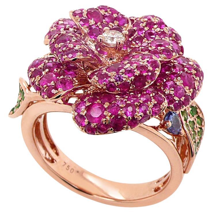 Anello con rubino, zaffiro blu e pietra multipla The Lilly Flower in oro rosa 18 carati