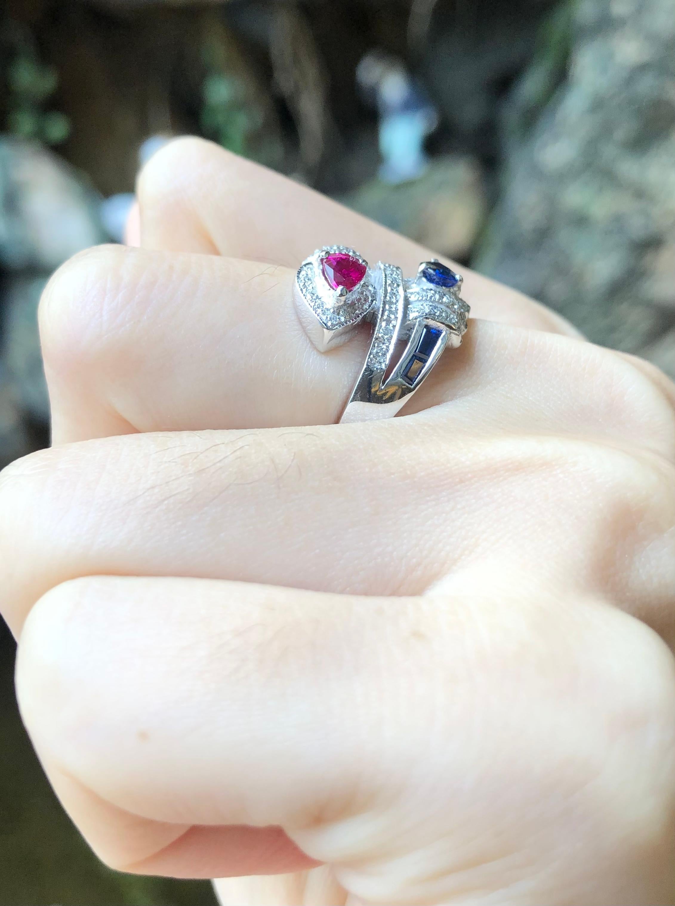 Ruby, Blue Sapphire with Diamond Ring Set in 18 Karat White Gold Settings In New Condition For Sale In Bangkok, TH