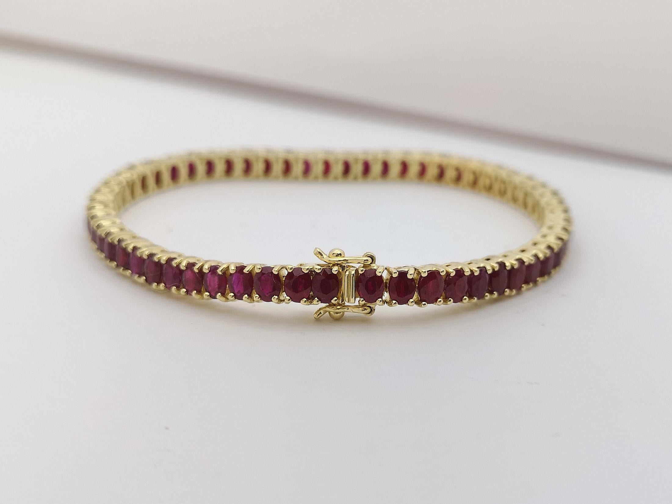 Ruby Bracelet set in 18 Karat Gold Settings For Sale 4