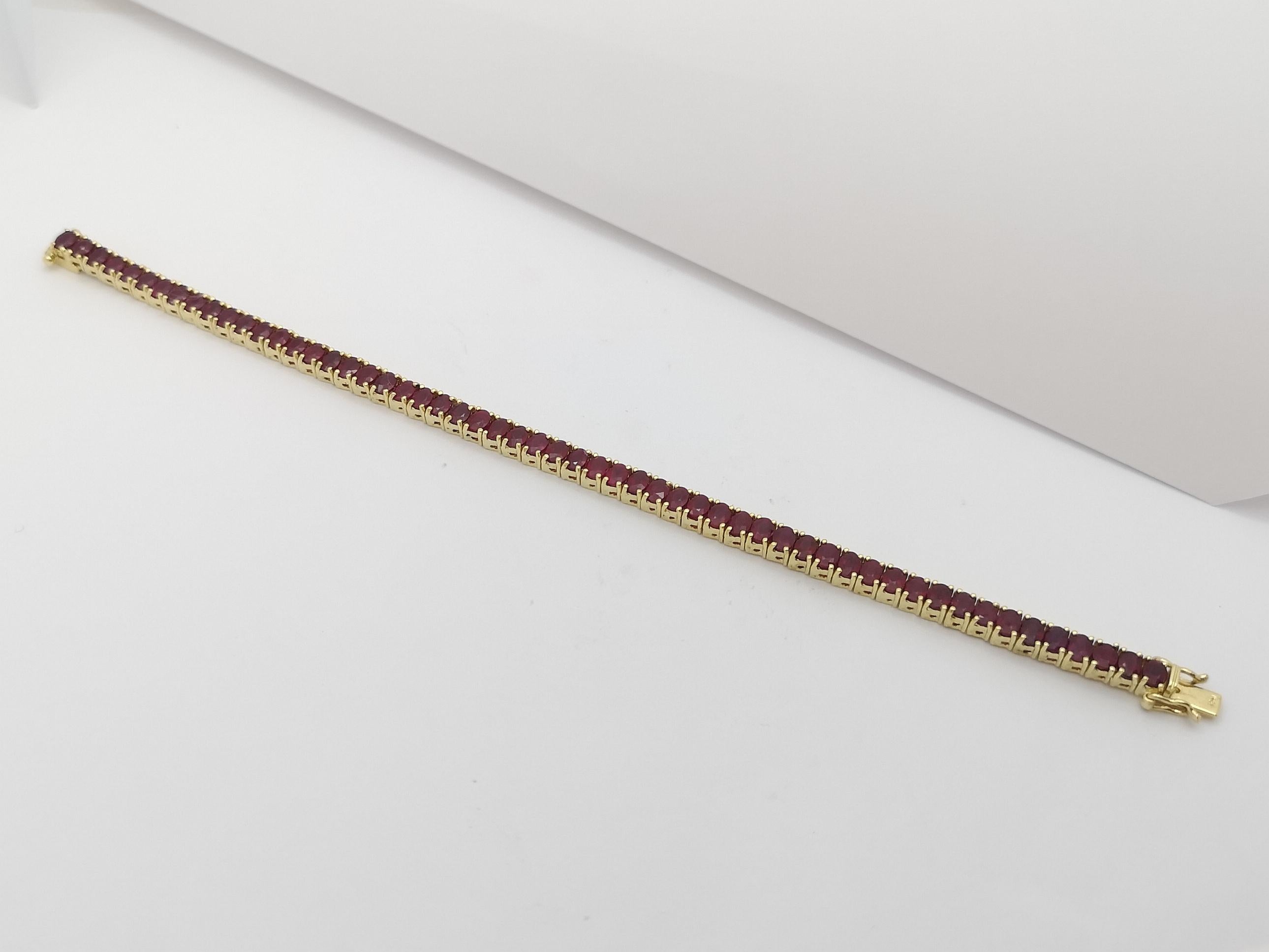 Ruby Bracelet set in 18 Karat Gold Settings For Sale 1