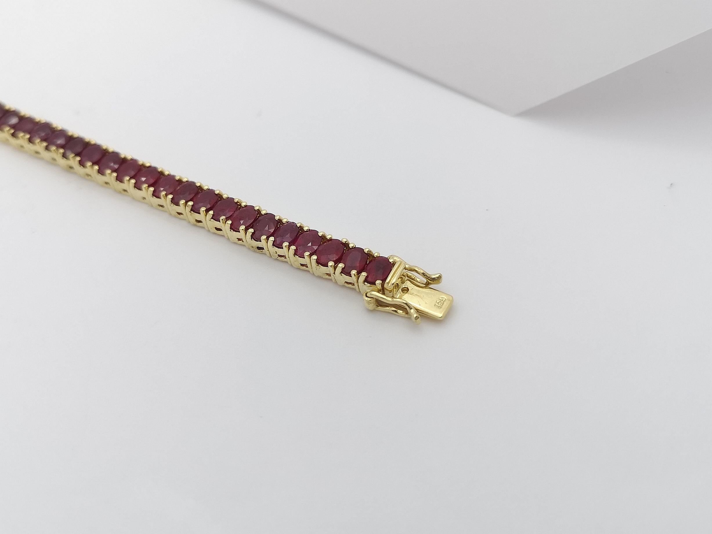Ruby Bracelet set in 18 Karat Gold Settings For Sale 2