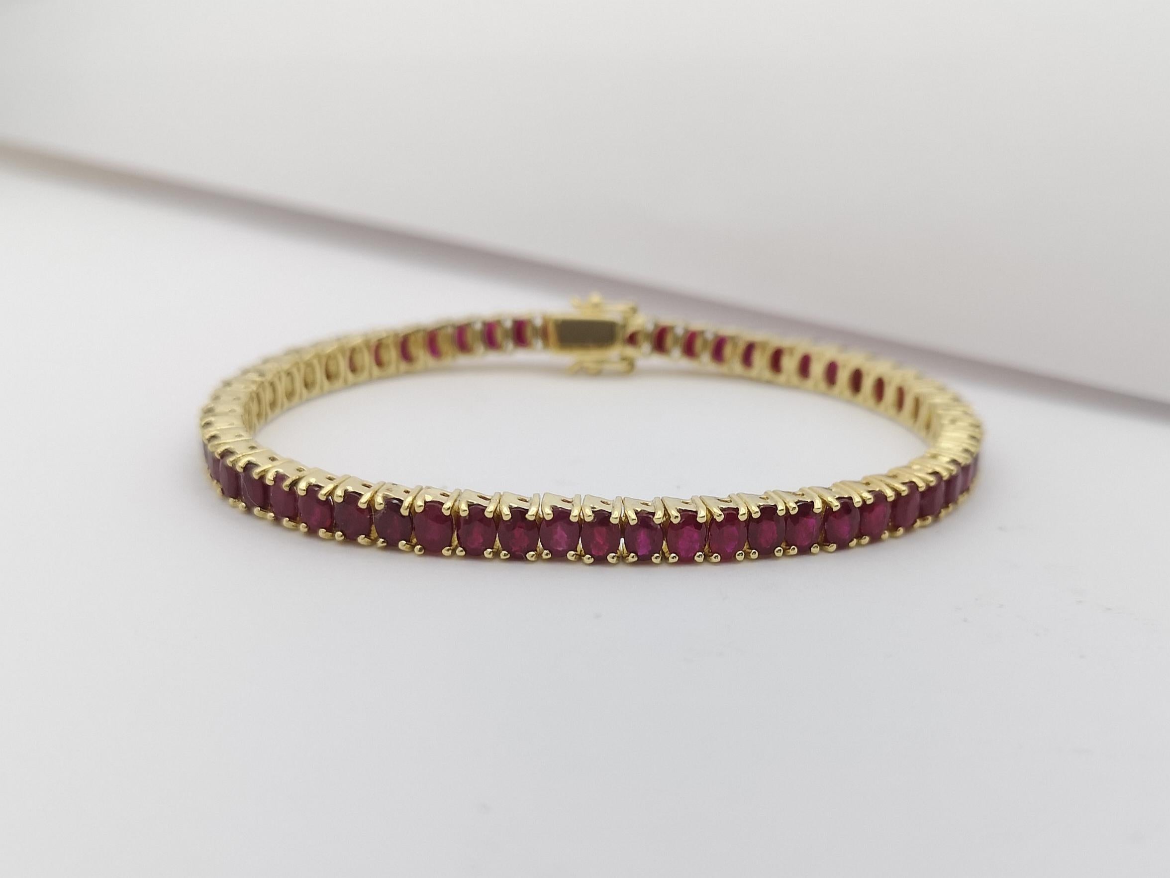 Ruby Bracelet set in 18 Karat Gold Settings For Sale 3