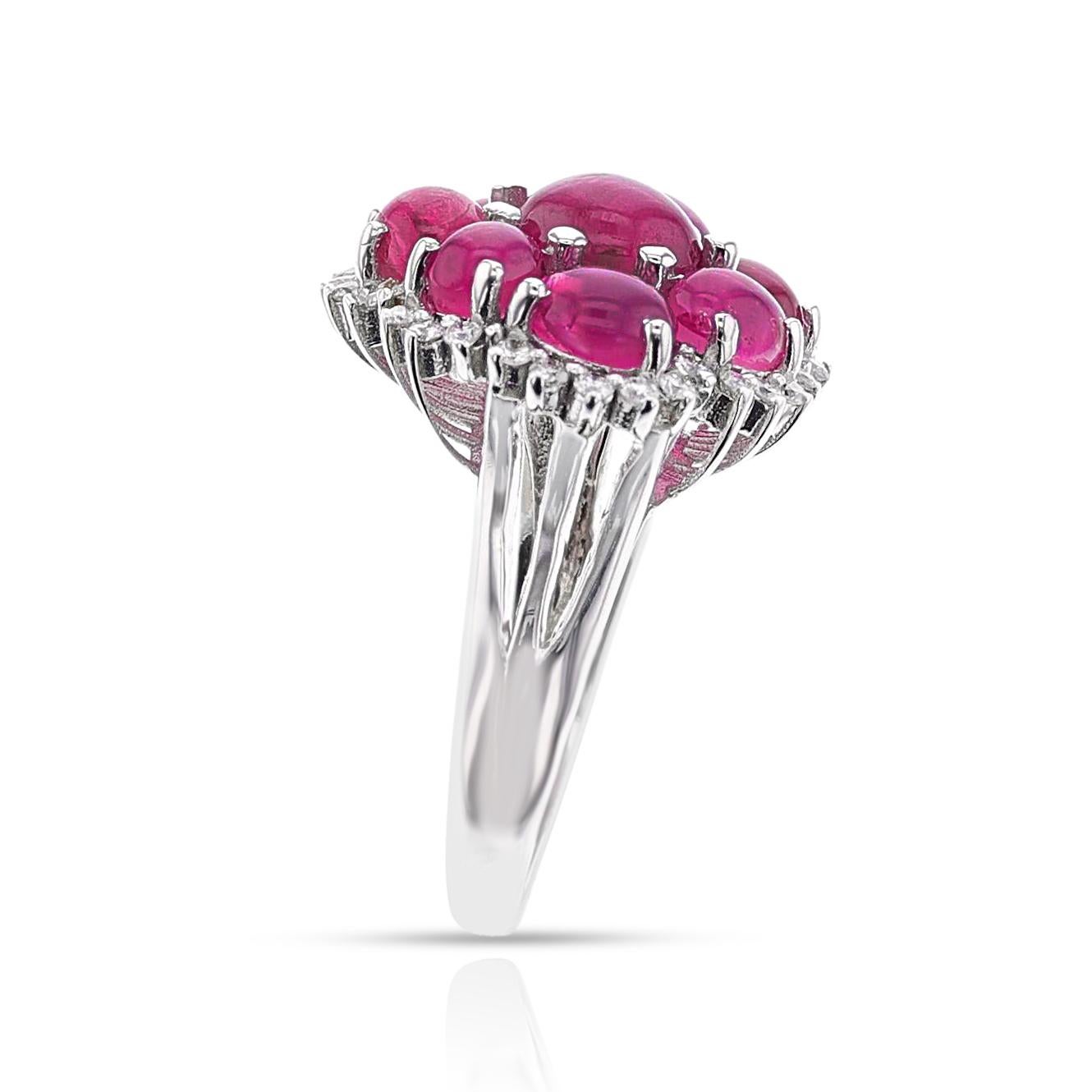 Cluster-Ring, Platin mit Rubin, Cabochon und Diamant für Damen oder Herren im Angebot