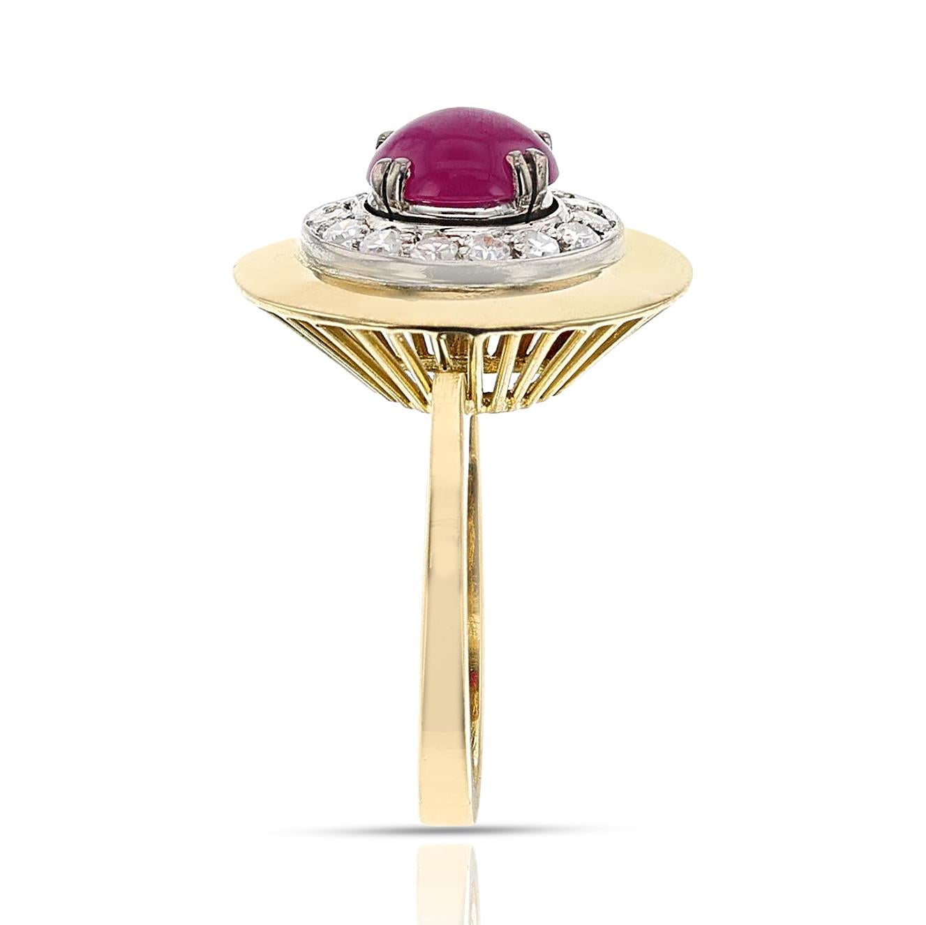 Set di anelli e orecchini con cabochon di rubino e diamanti, 18k e palladio in vendita 1