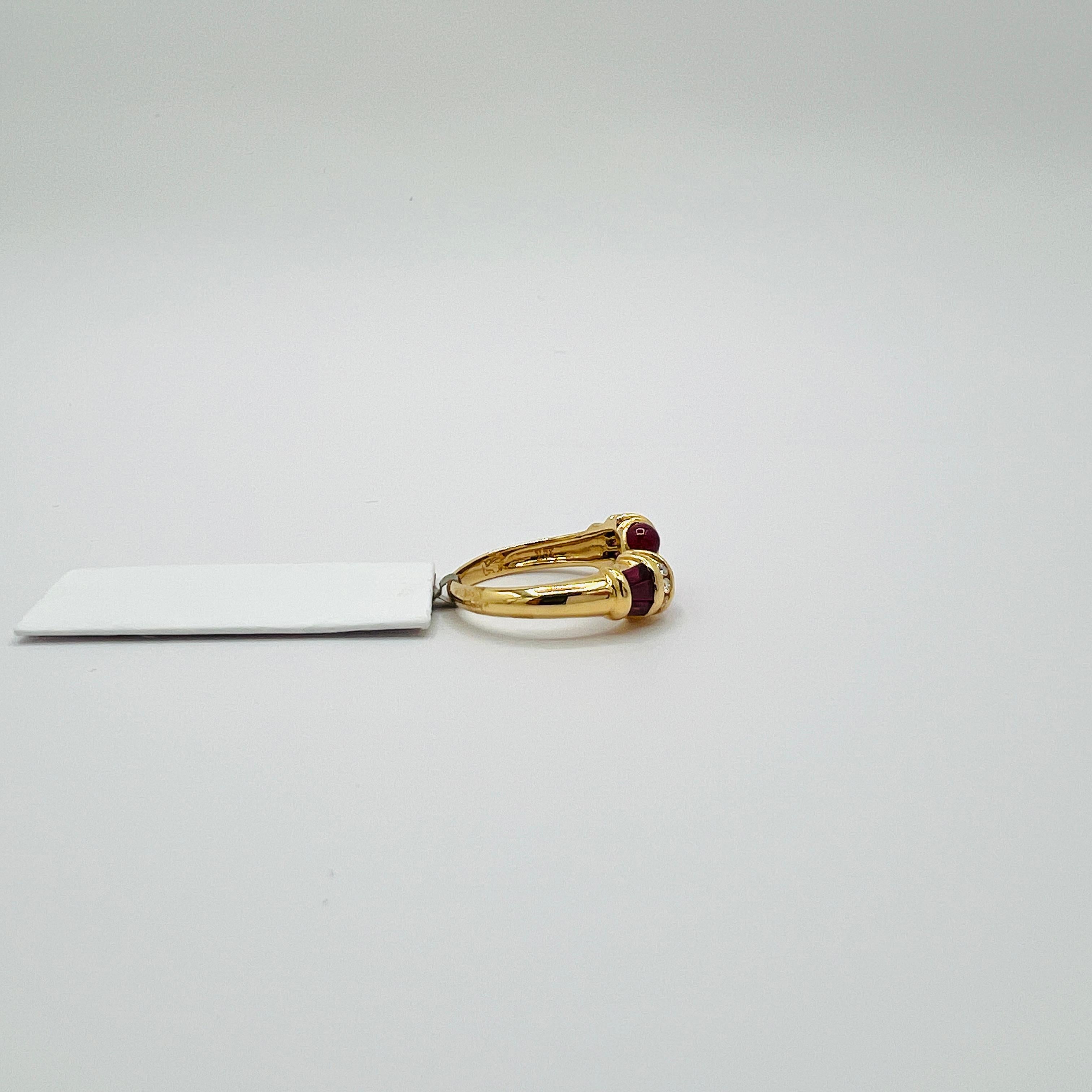 Ruby Cabochon and White Diamond Ring in 18K Yellow Gold For Sale 2