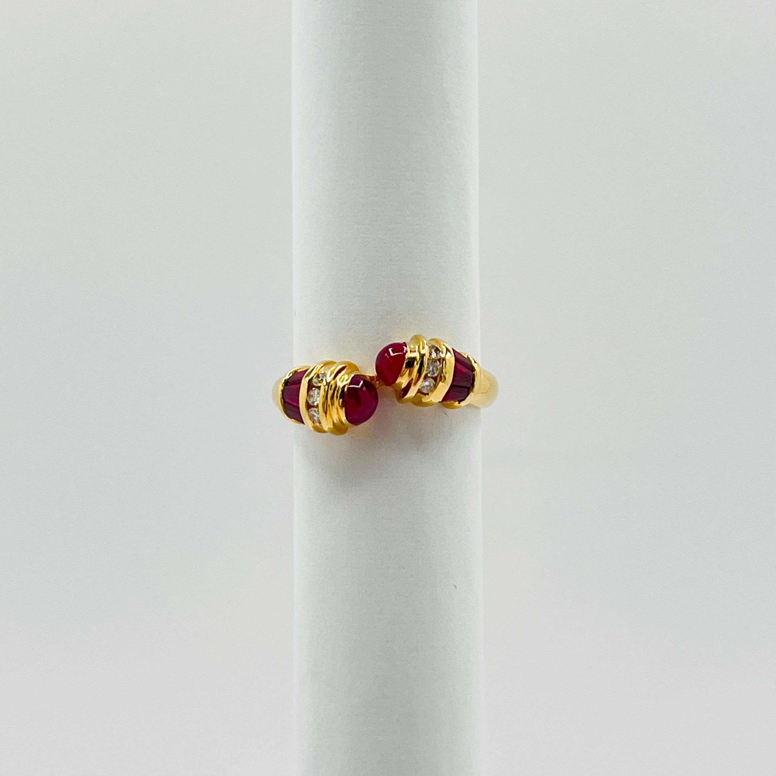 Ruby Cabochon and White Diamond Ring in 18K Yellow Gold For Sale 4