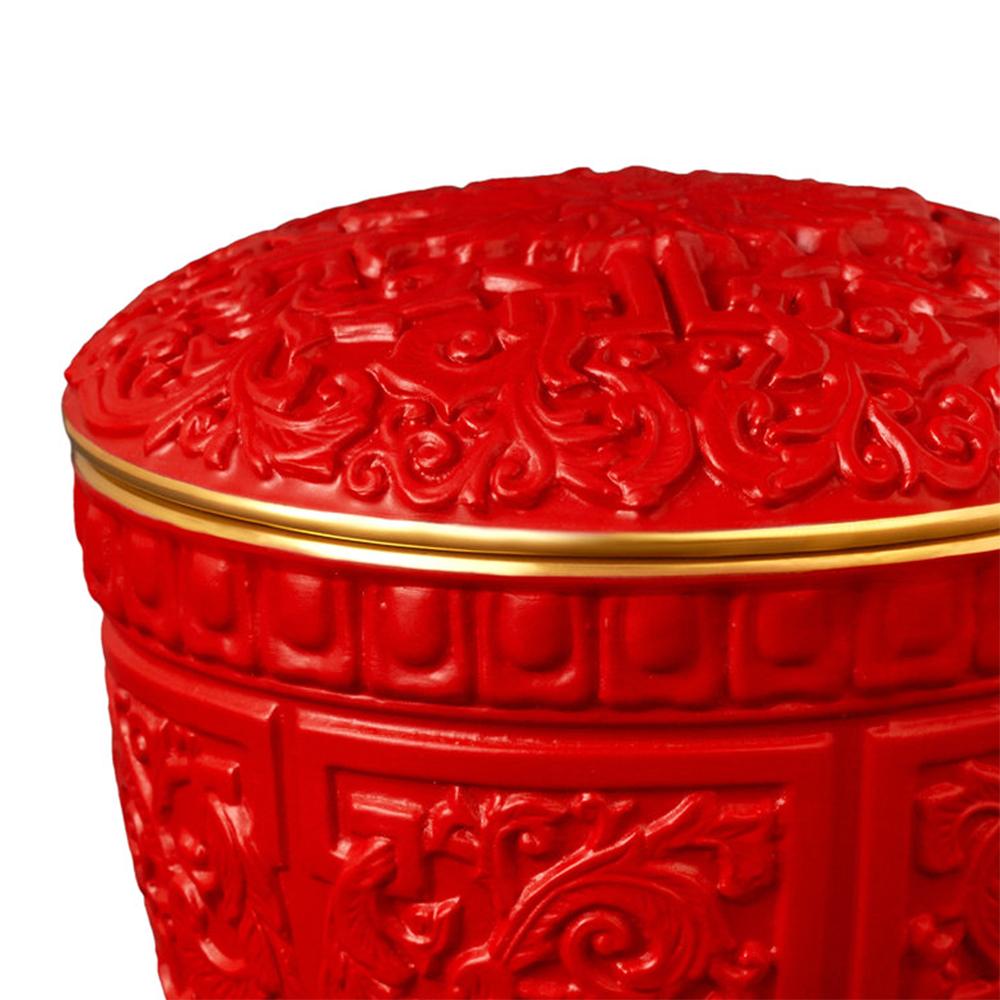 Candle Ruby made in porcelain with lid. 
In red finish porcelain in 24-karat gold-plated. 
Include paraffin wax with single wick. 
Delivered in a luxury gift box.