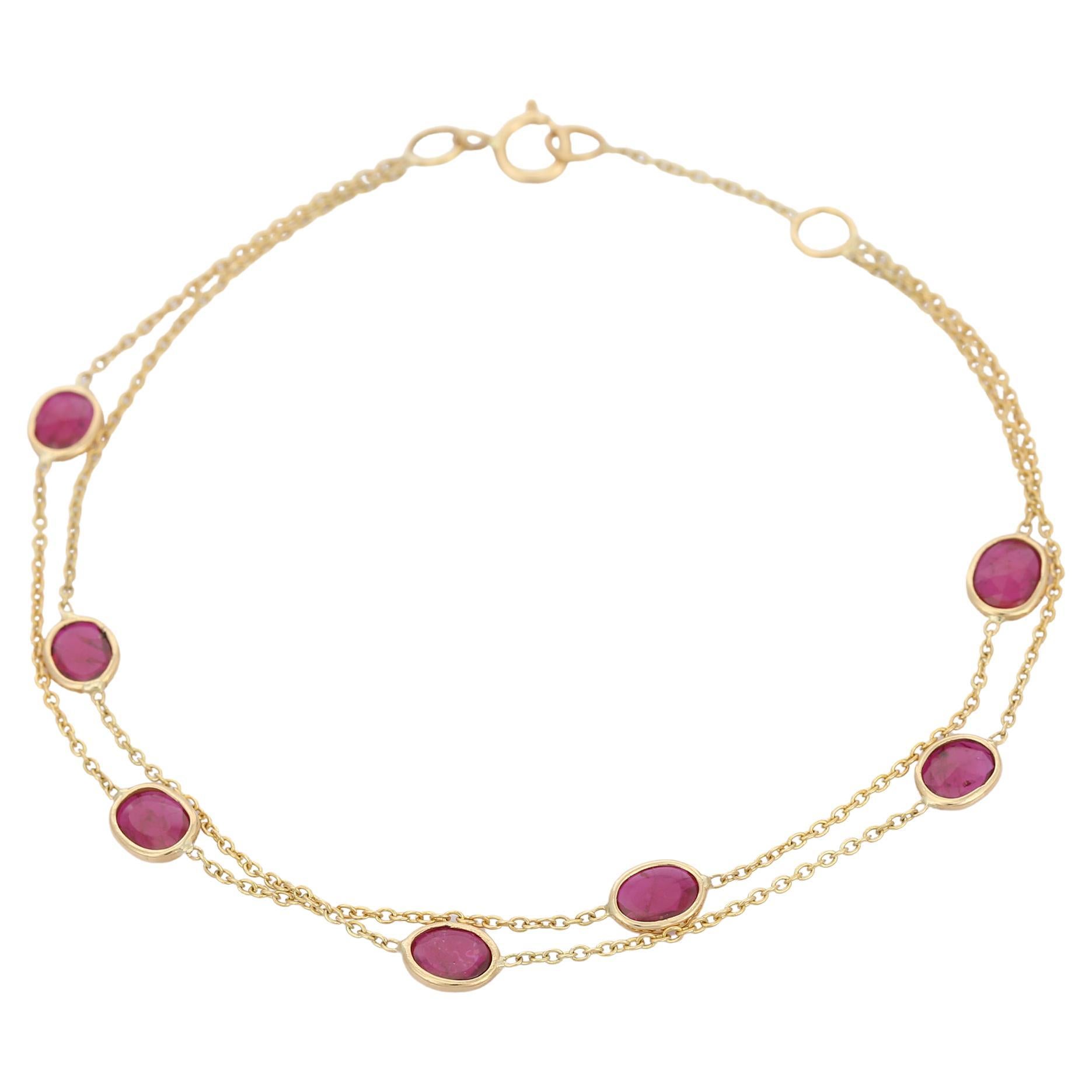Bracelet à chaîne en or jaune 18 carats et rubis  en vente