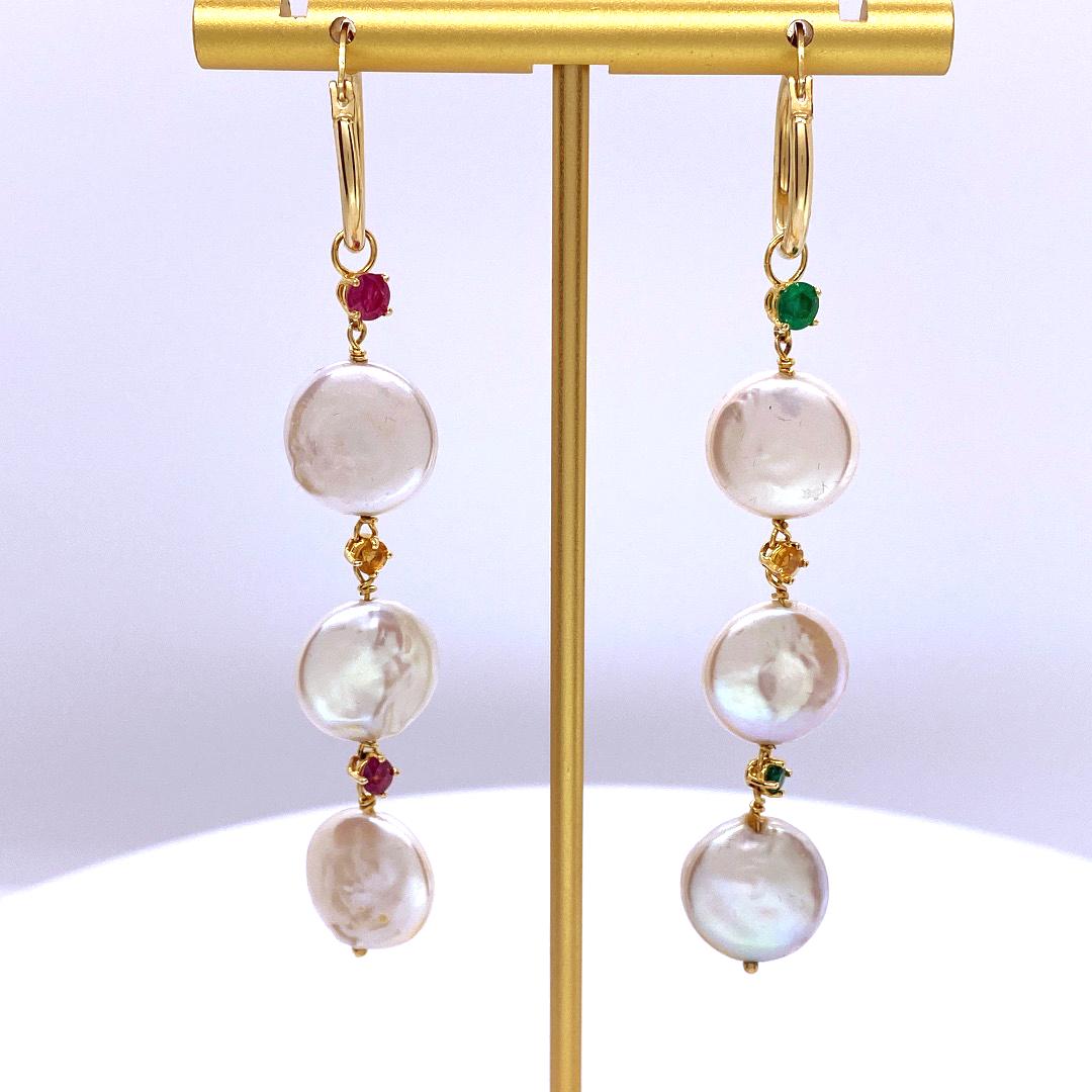 3 Coin Baroque Pearl drop Earring with a Leezanding twist.

Can be worn with any of our small- medium hoops or Huggies

Pair will not match and is meant to be slightly asymmetric with different color stones for that unique and fresh look.

Round