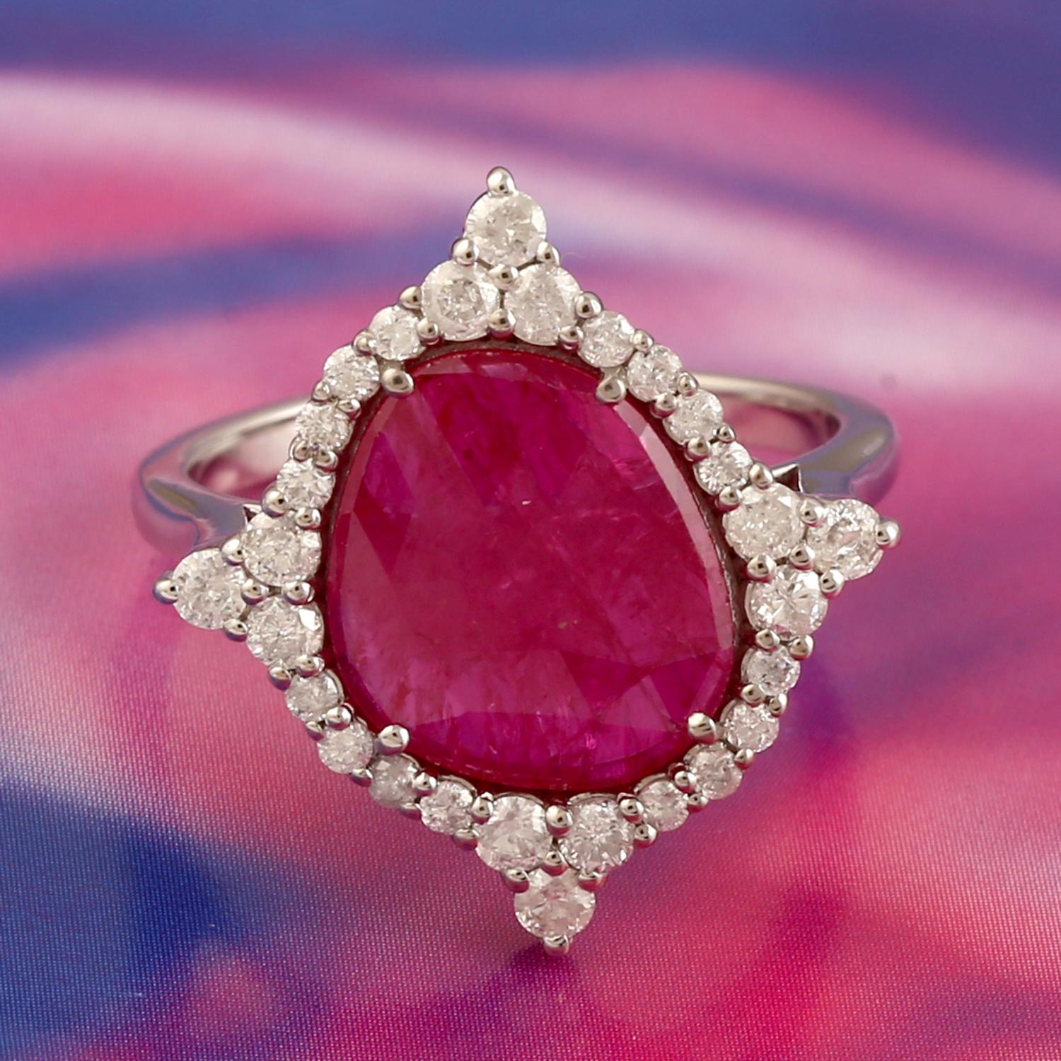 18KT:4.345g,D:0.68ct,
Ruby:3.29ct,
Size: US-7