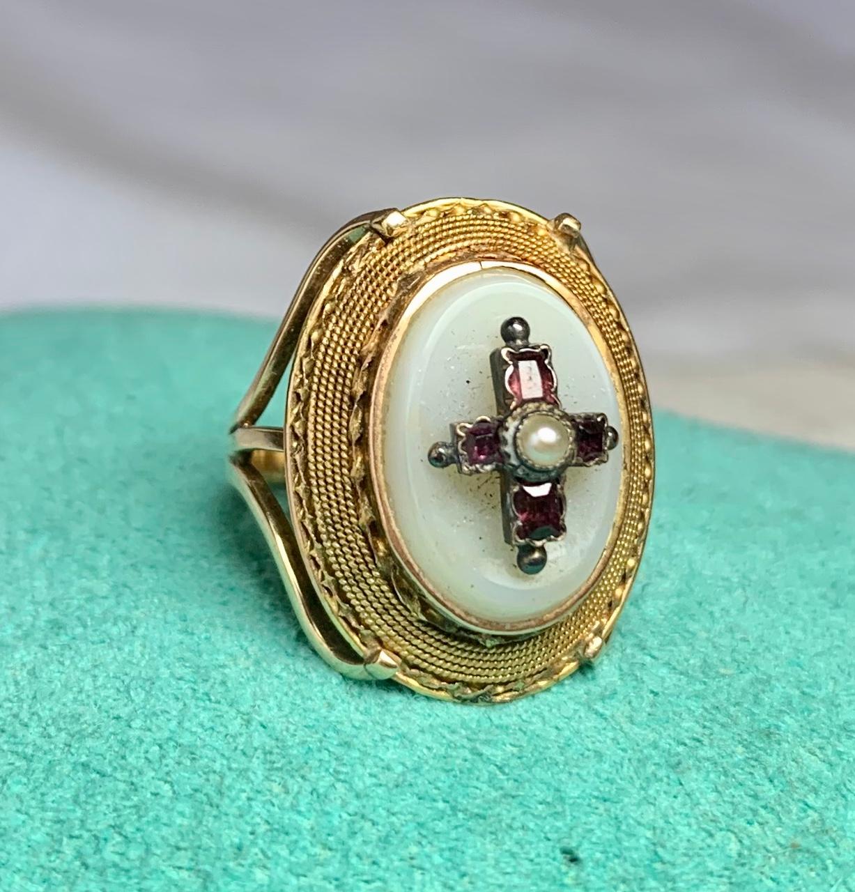 Ruby Cross Etruscan Revival Ring Antique Victorian 14 Karat Gold Chalcedony 3