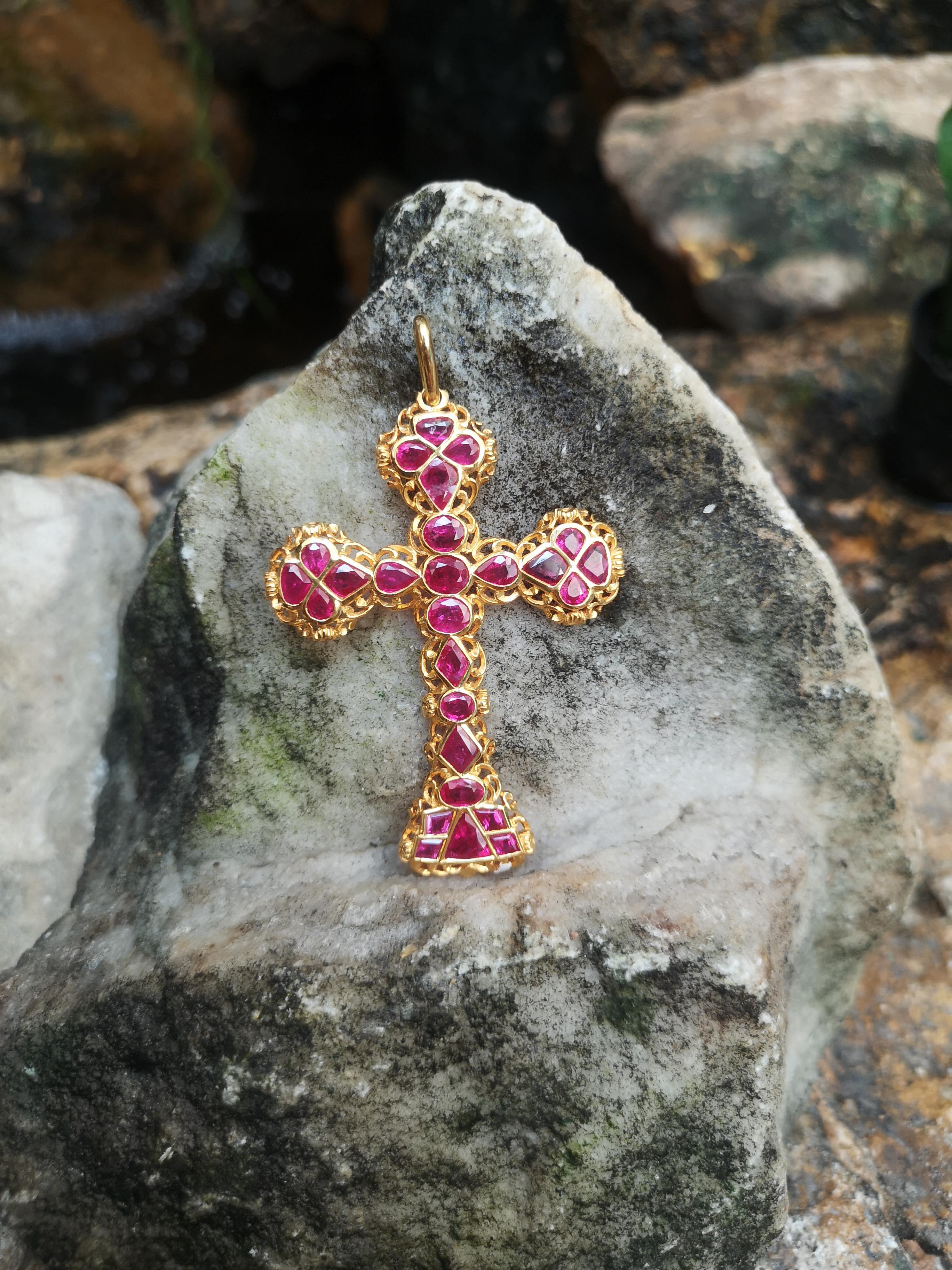 Mixed Cut Ruby Cross Pendant Set in 18 Karat Gold Settings For Sale
