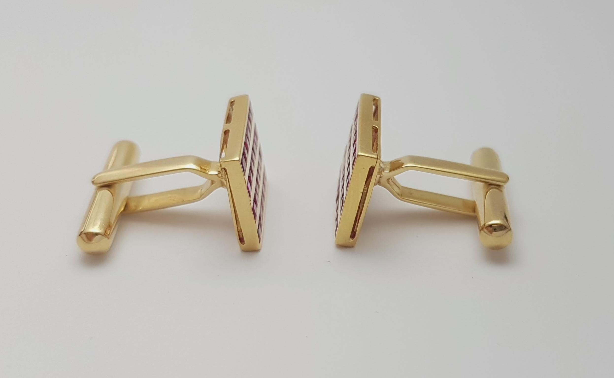 Juego de gemelos de rubí engastados en oro de 18 quilates en venta 9