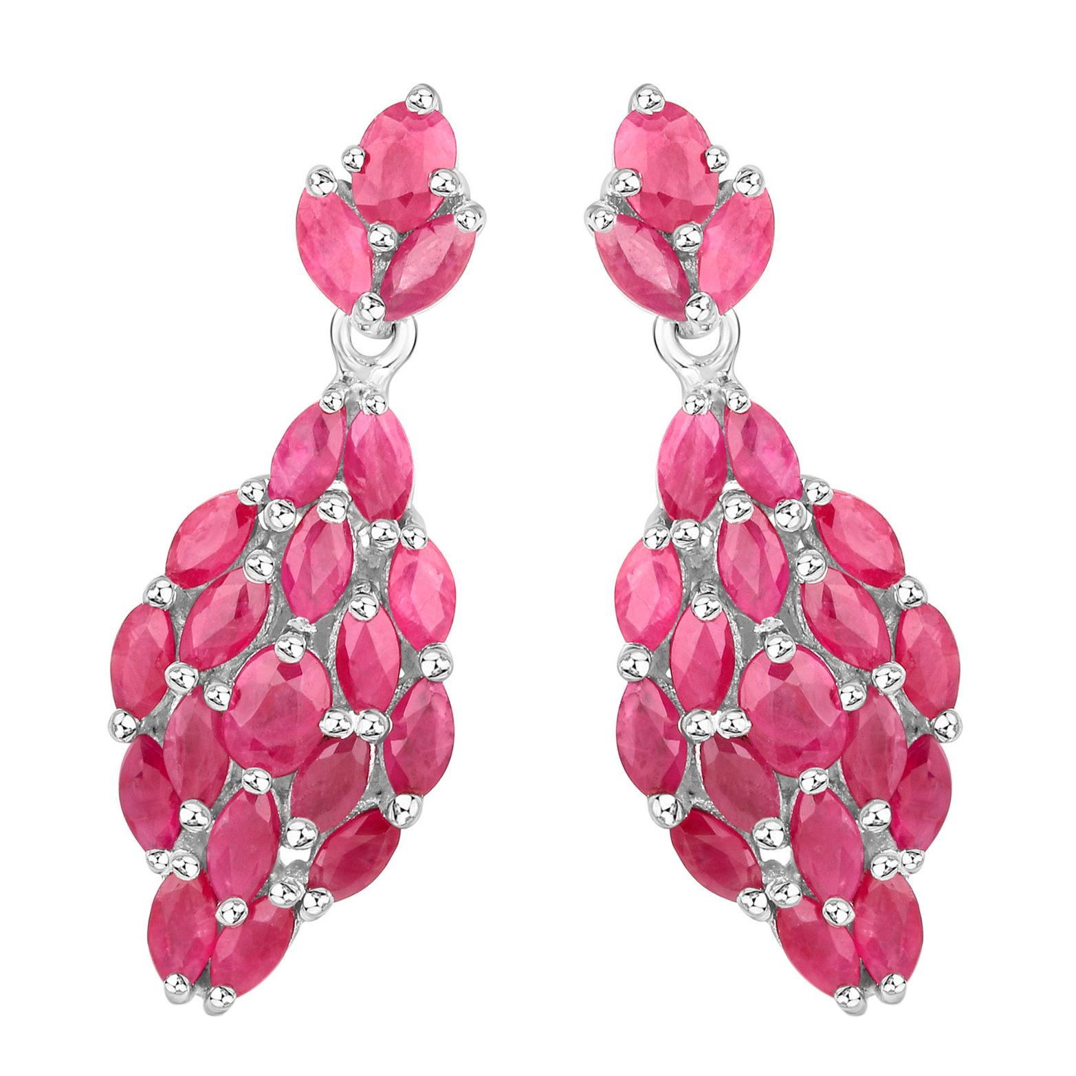 Contemporain Boucles d'oreilles pendantes en rubis 4,1 carats Argent plaqué Rhodium en vente