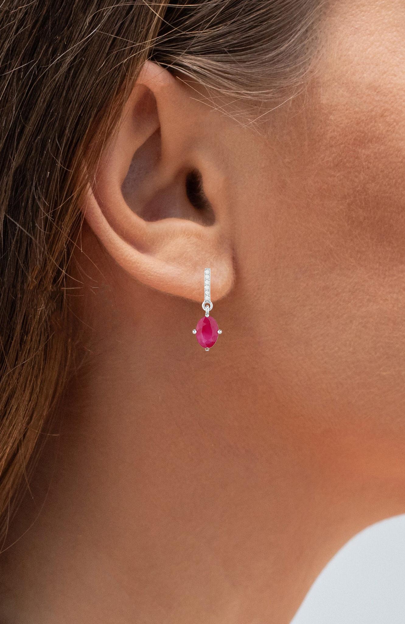 Ruby Dangle Earrings Diamonds 1.74 Carats 10K White Gold in vendita 1