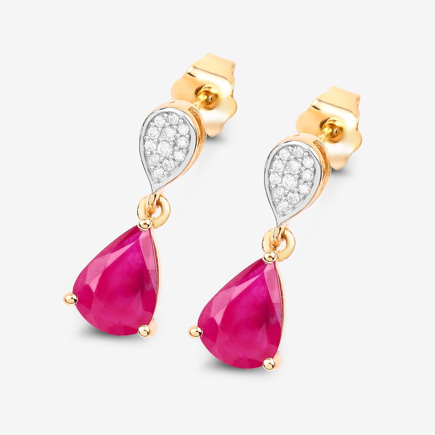 Contemporaneo Ruby Dangle Earrings Diamonds 2.45 Carats 10K Yellow Gold in vendita