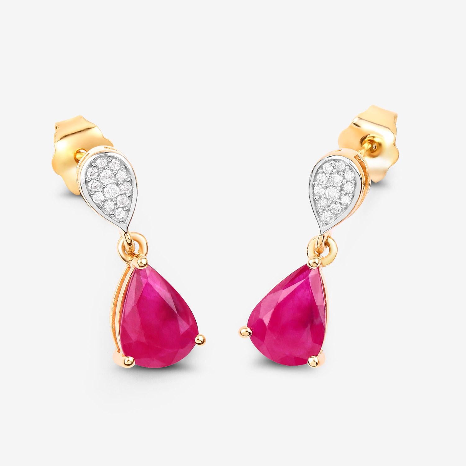 Taglio a goccia Ruby Dangle Earrings Diamonds 2.45 Carats 10K Yellow Gold in vendita