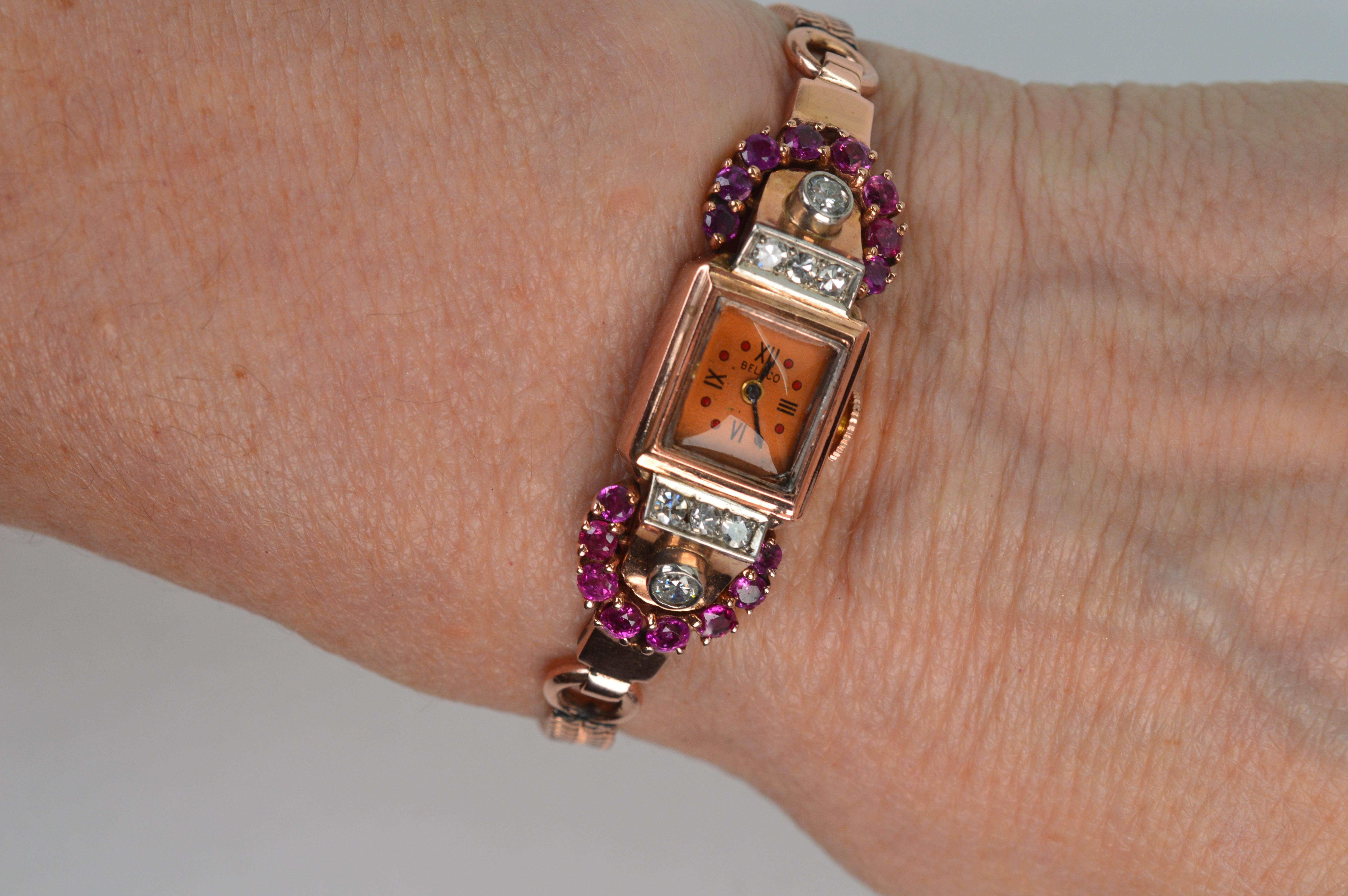 Montre-bracelet art déco en or rose 14 carats avec rubis et diamants en vente 10
