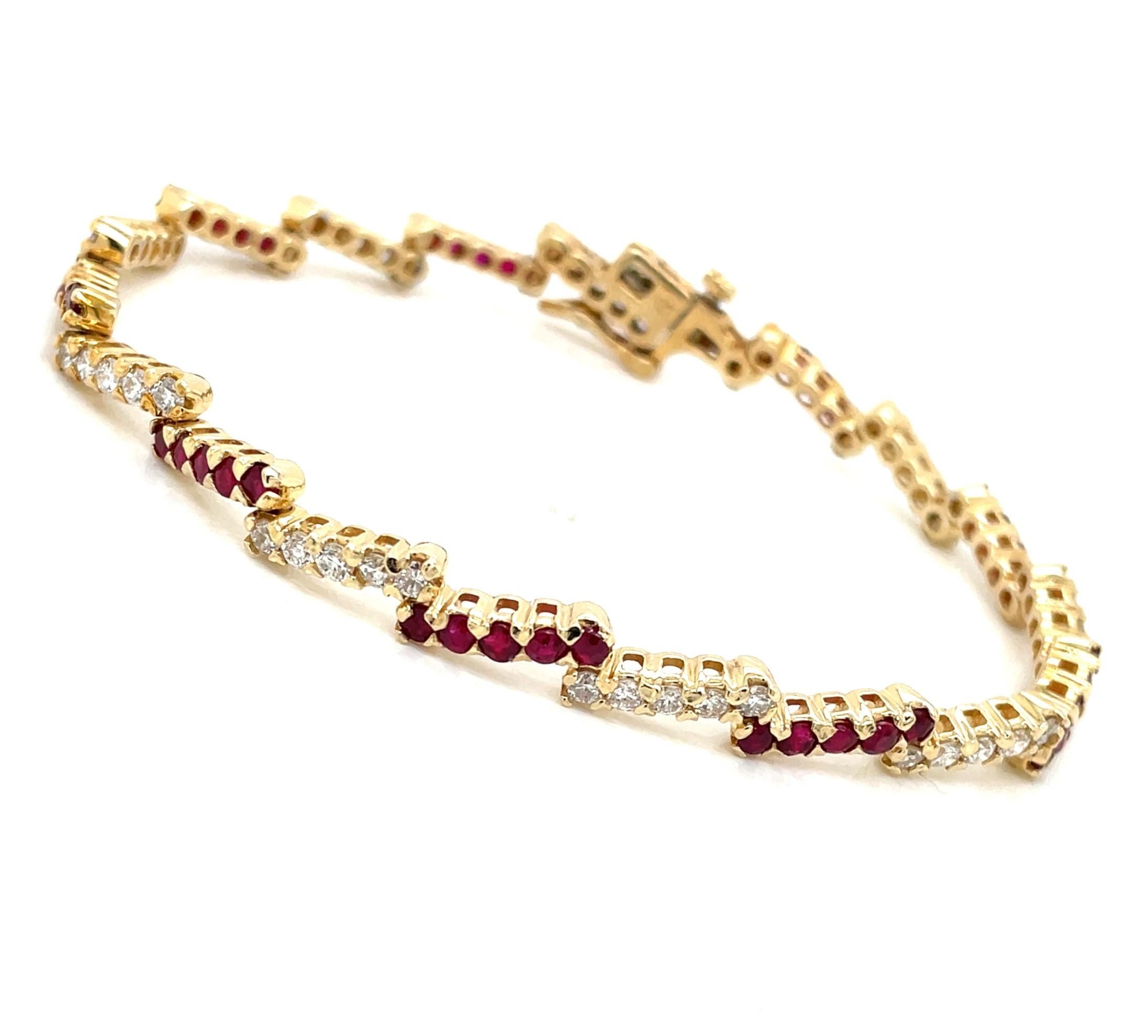 Rubin Diamant 14 Karat Gelbgold Zig Zag Tennisarmband im Angebot 4