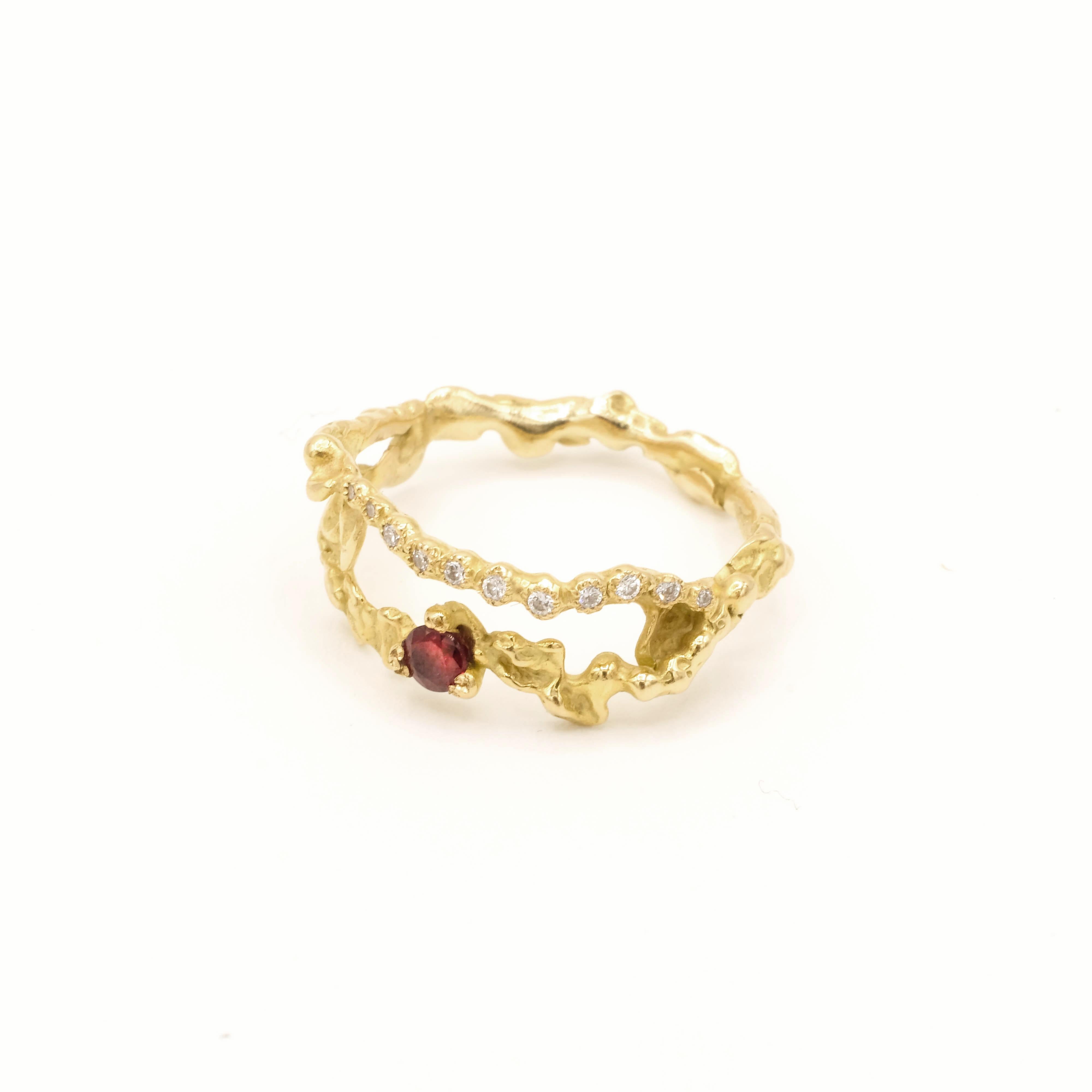 Women's Anais Rheiner 18 Karat Yellow Gold Red Ruby and White Diamond Band Ring For Sale