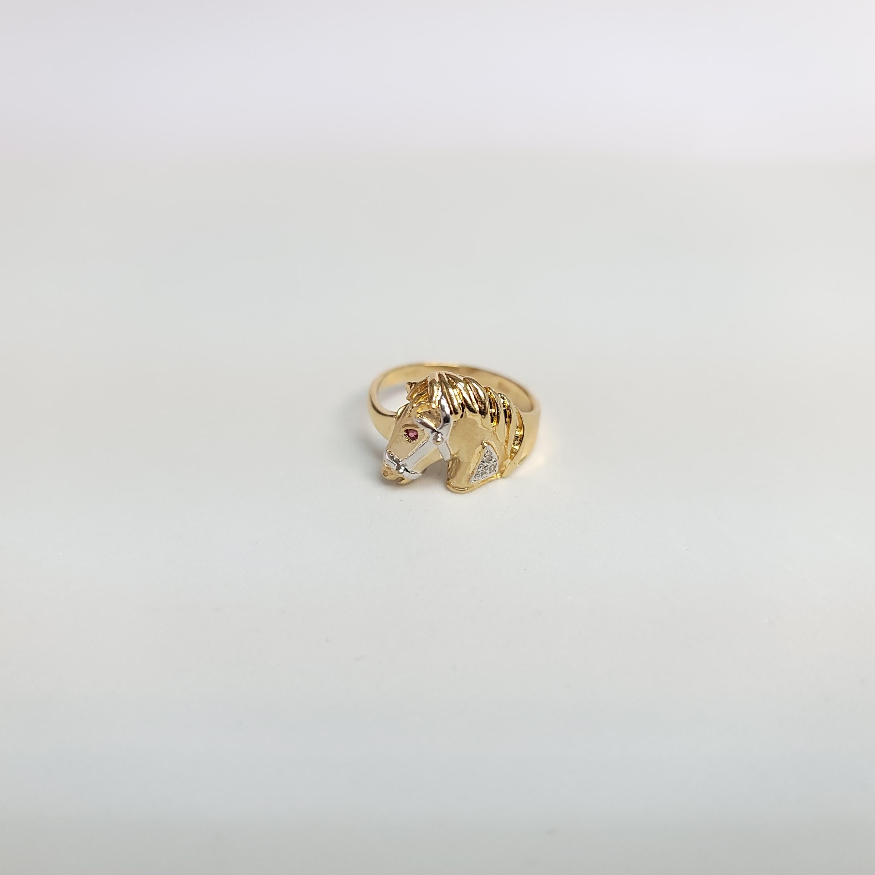 Ruby & Diamond Accented Horsehead Matte Ring 14k Yellow Gold In New Condition For Sale In Sugar Land, TX