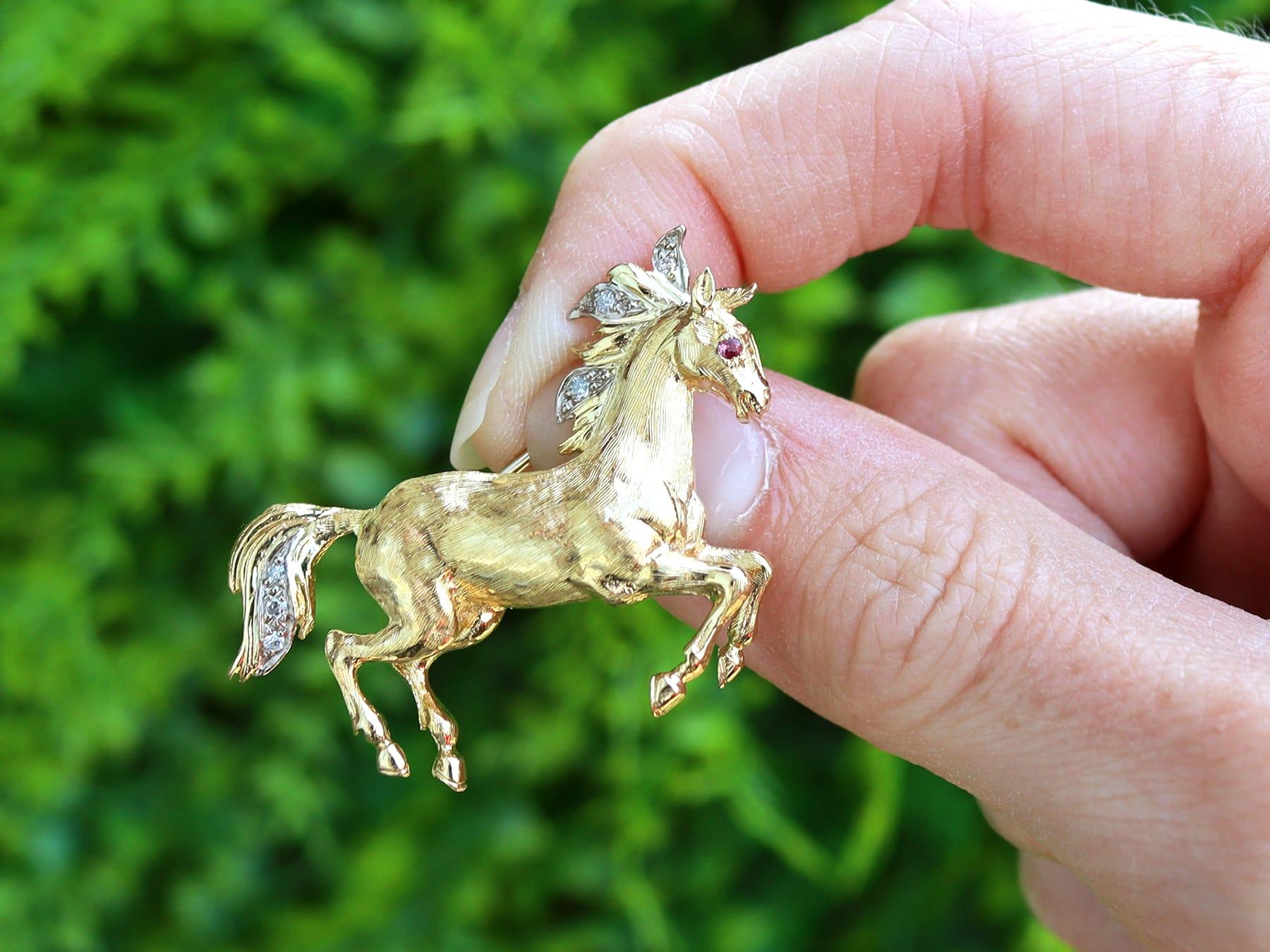 Vintage horse brooch shop