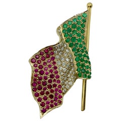 Broche drapeau italien en rubis, diamants et émeraudes