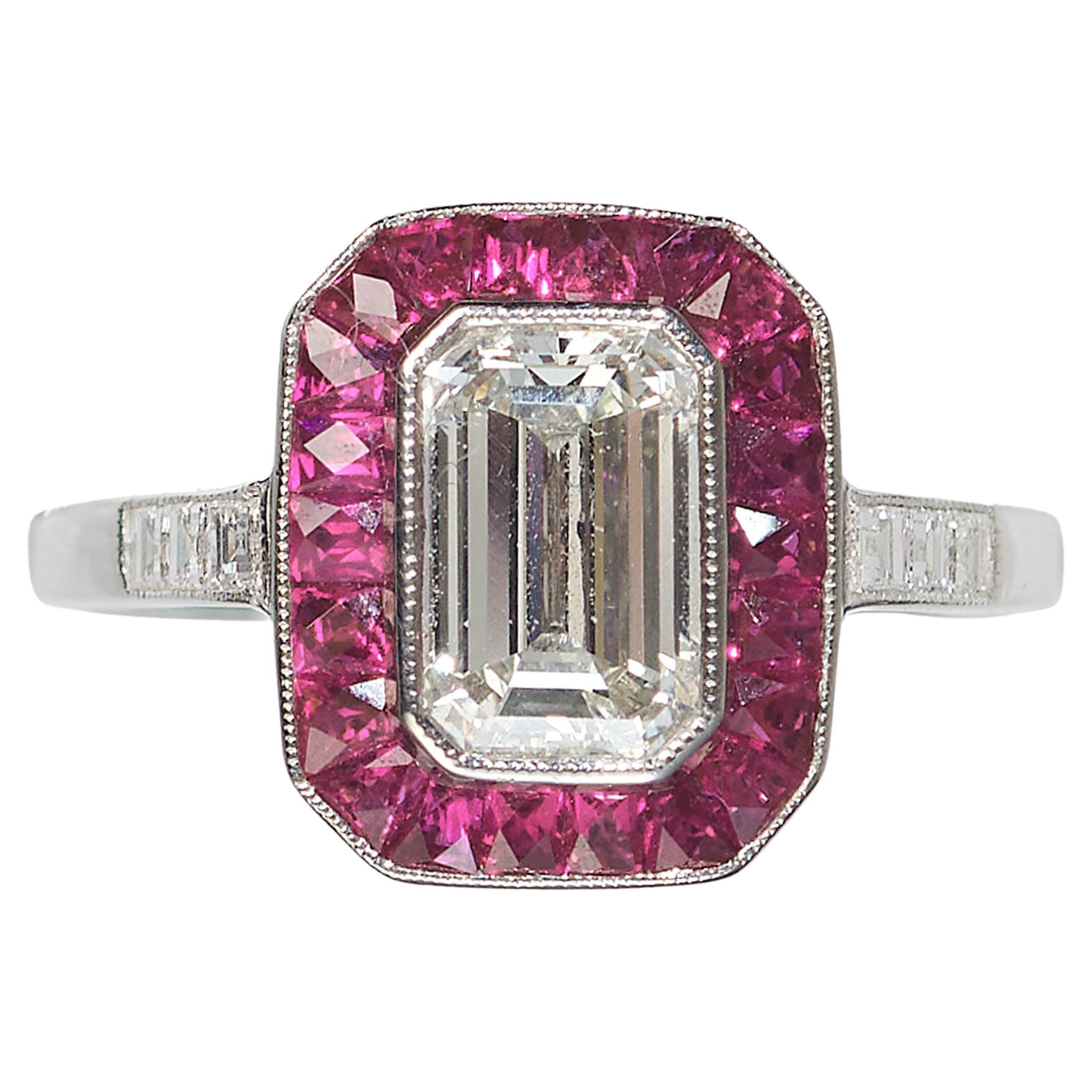 Bague en grappe de rubis, diamants et platine, 1,52 carat