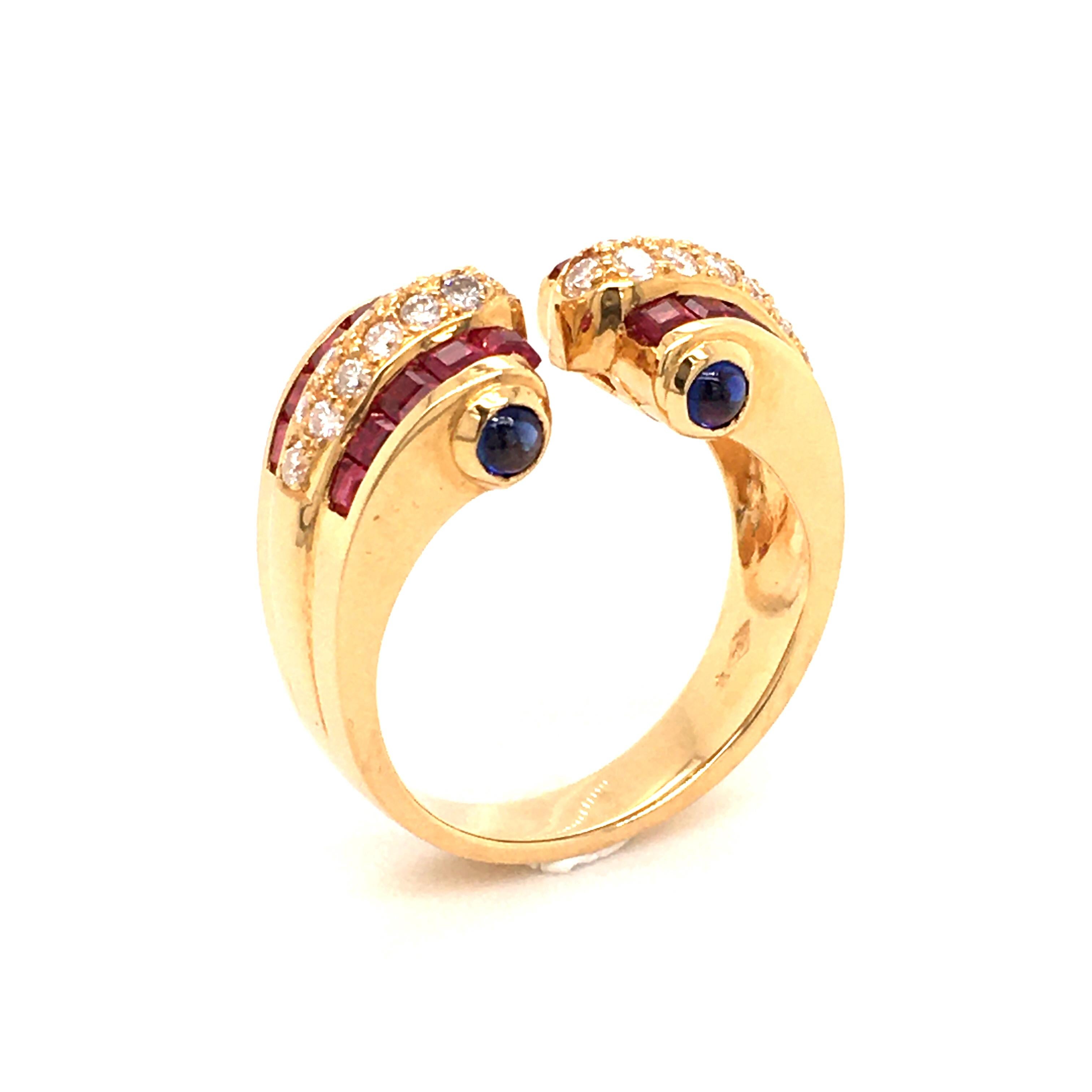 Ruby, Diamond and Sapphire Ring in 18 Karat Yellow Gold In Excellent Condition In Lucerne, CH
