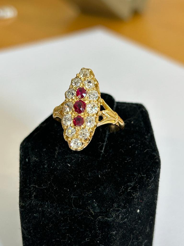 Ruby & Diamond Antique Ring, Ruby & Victorian Cut Diamonds, Est 0.90ct. In Excellent Condition For Sale In Canterbury, GB