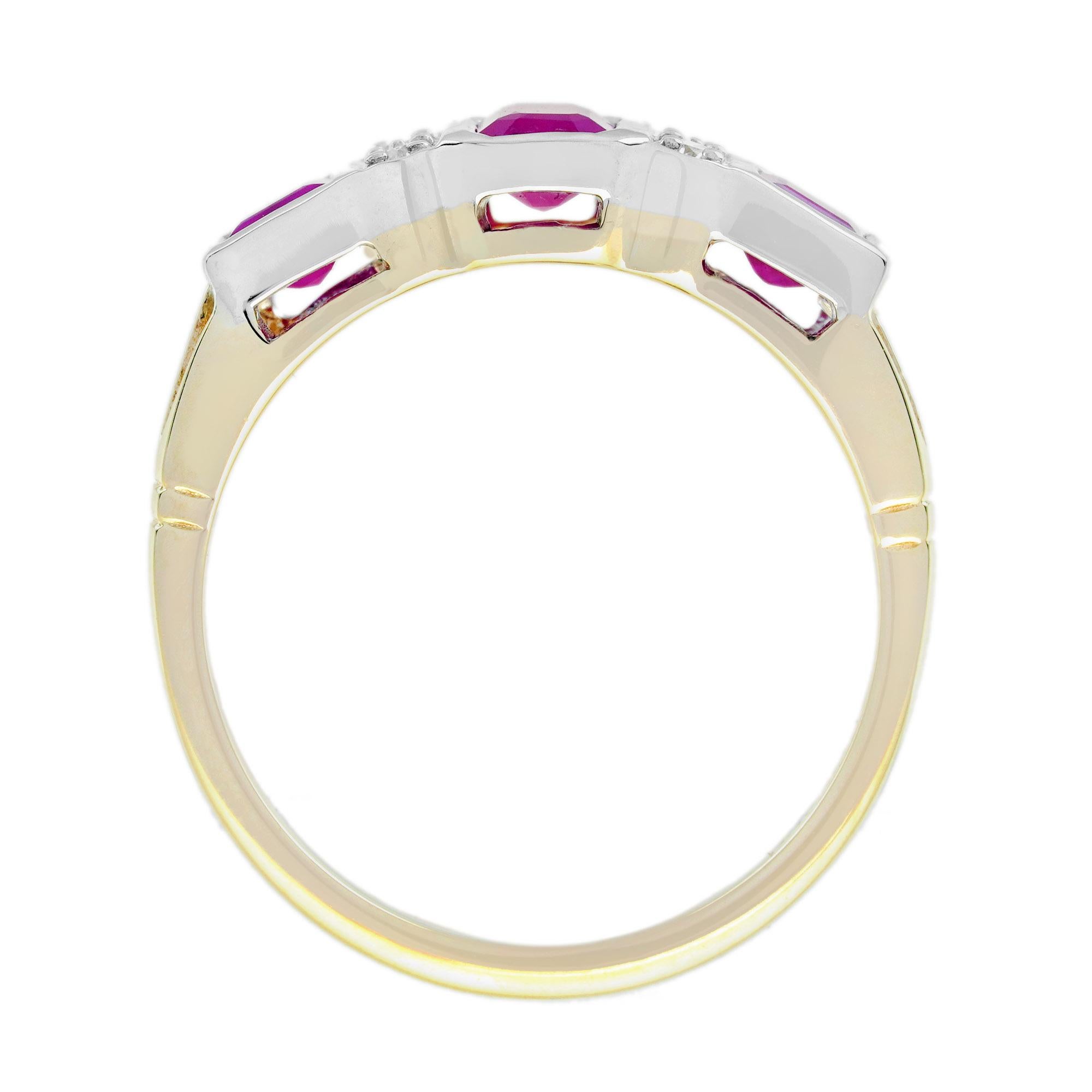 Rubí Diamante Anillo de Tres Piedras Estilo Art Decó en Oro Amarillo de 9 K en venta 1
