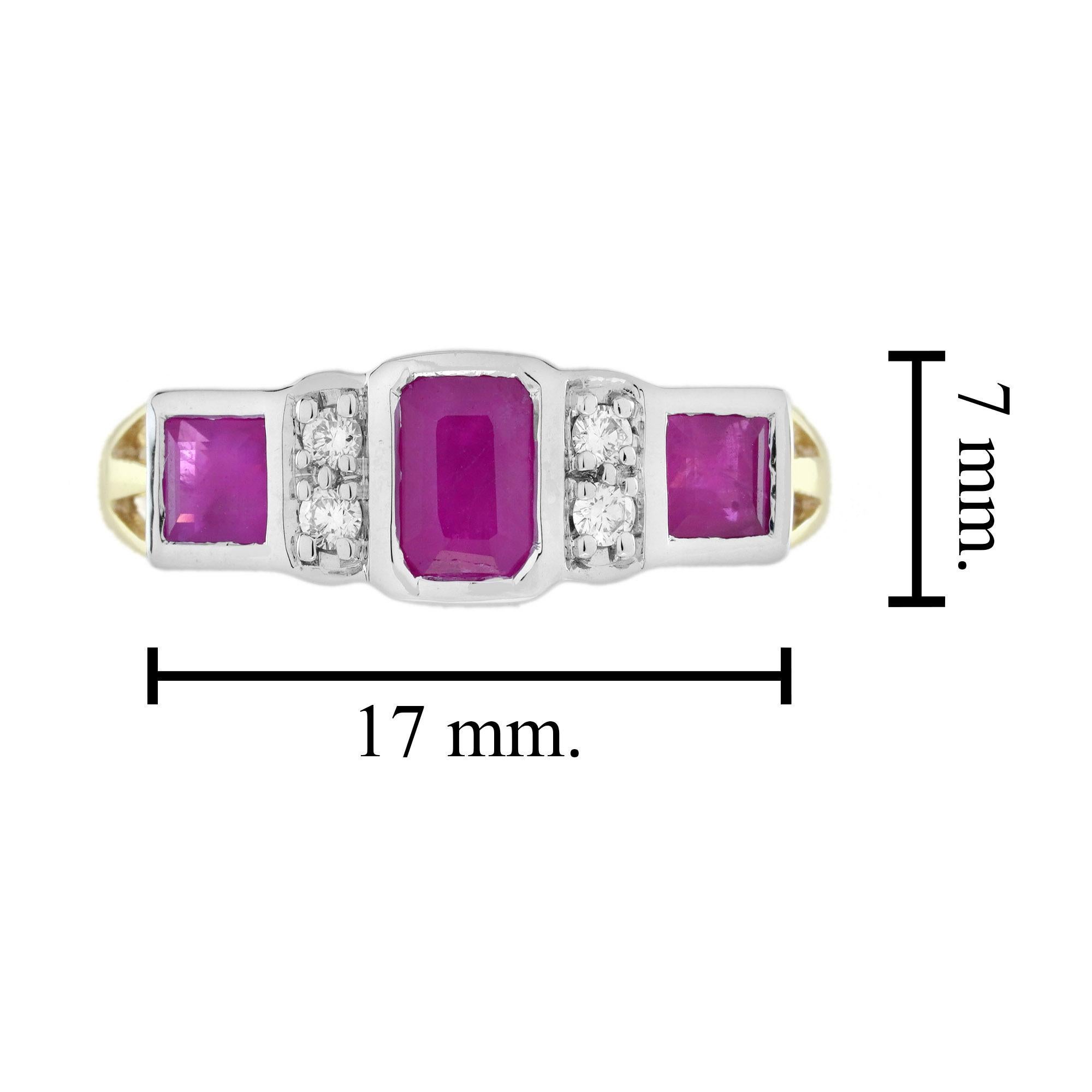 Rubí Diamante Anillo de Tres Piedras Estilo Art Decó en Oro Amarillo de 9 K en venta 2