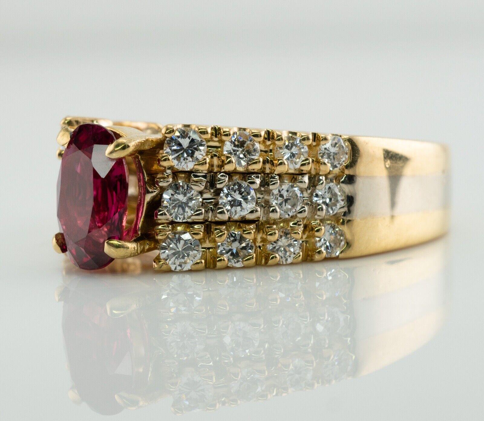 Contemporary Natural Ruby Diamond Band Ring 18K Gold Vintage For Sale
